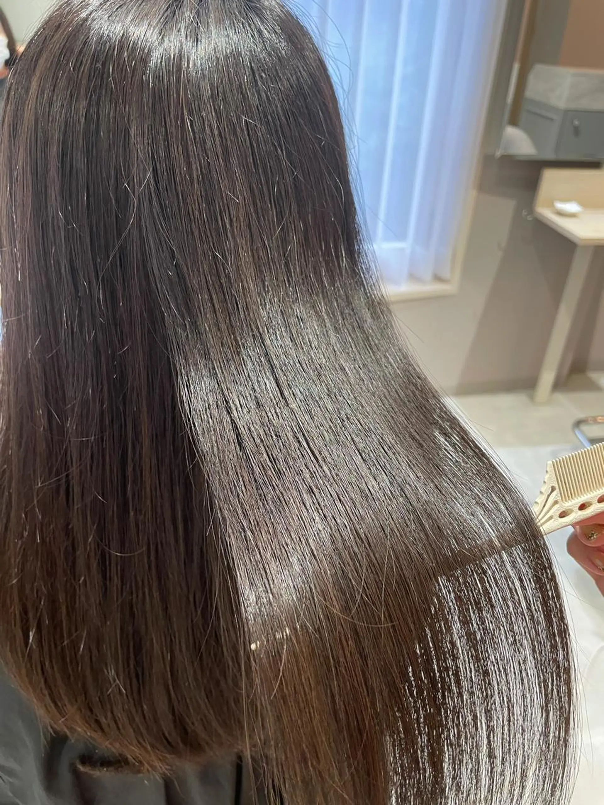 ロング トリートメント 髪質改善お任せ ください♪ひとみのヘアスタイル