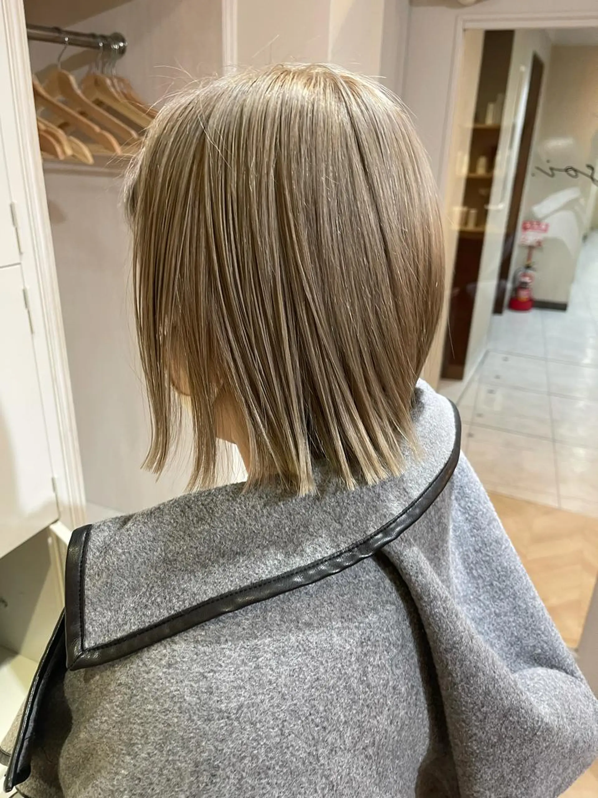 ショート カラー UMEDA FIGAROのヘアスタイル