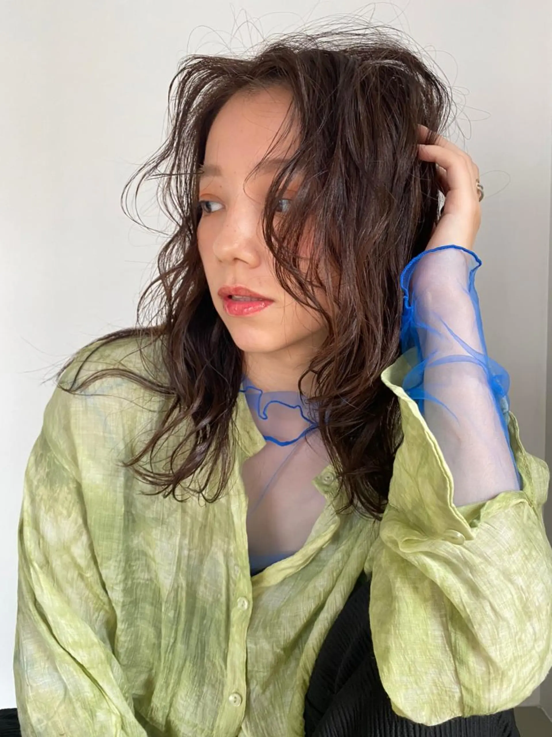 ミディアム パーマ カラー アディクシーカラー ブリーチ ブロンド ブルーカラー ハイライトカラー CEINE【セーヌ】 三軒茶屋のヘアスタイル