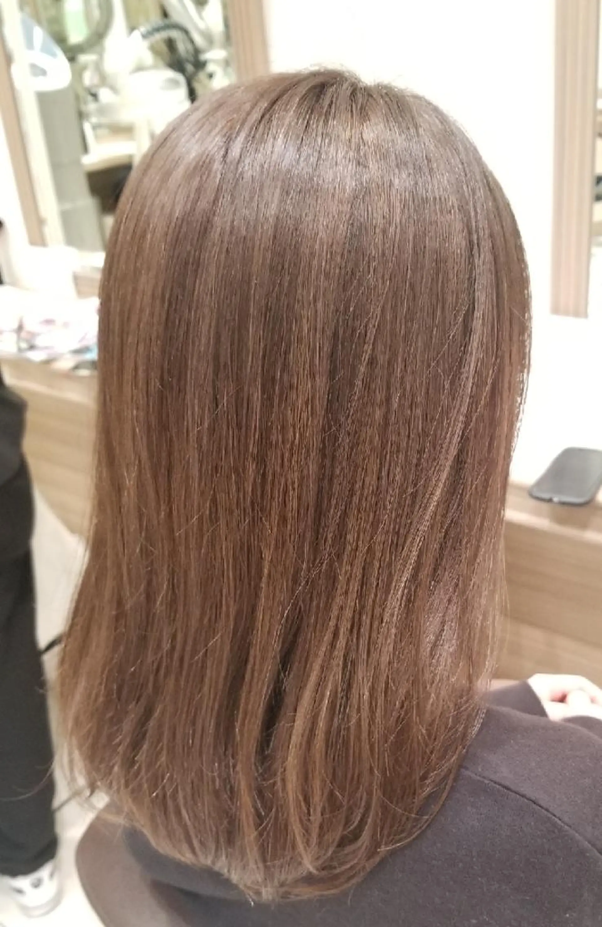 ミディアム カラー ブリーチ セレビアイ/ ISHIIのマツエク・マツパデザイン