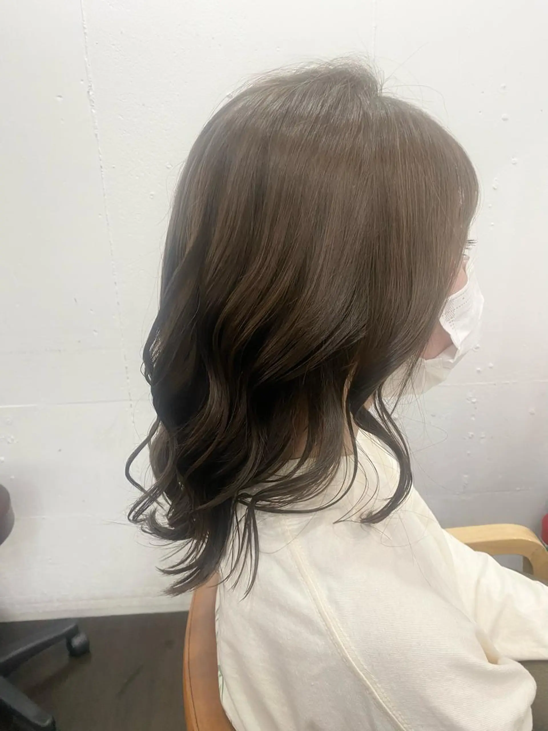 カラー 透明感カラー名駅 名駅みゆのヘアスタイル