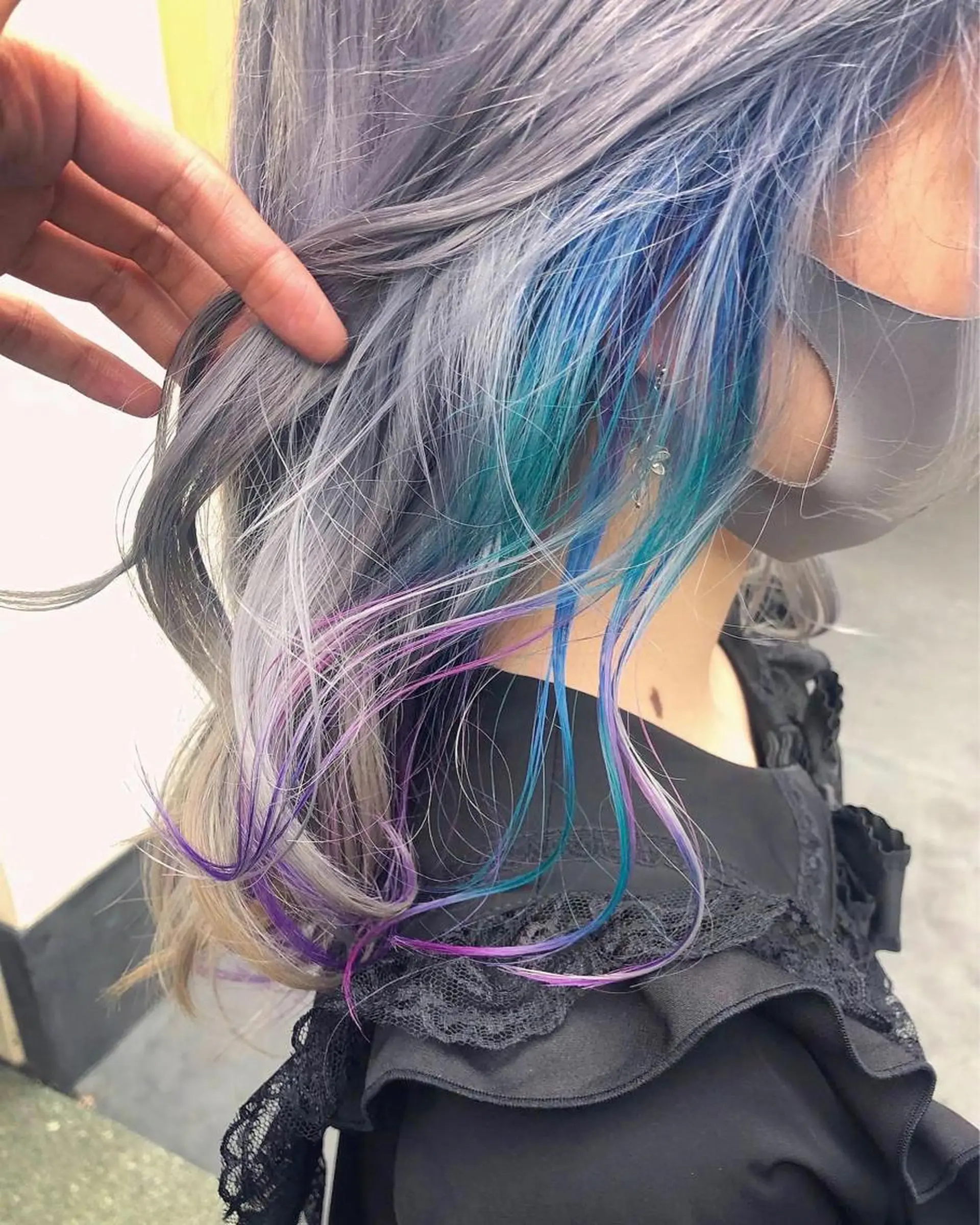 セミロング カラー ショートボブ アッシュ バレイヤージュ ミストバング ベージュカラー カット ヘアカラー トリートメント 原宿サロン代表 デザインカラー伊藤卓のヘアスタイル