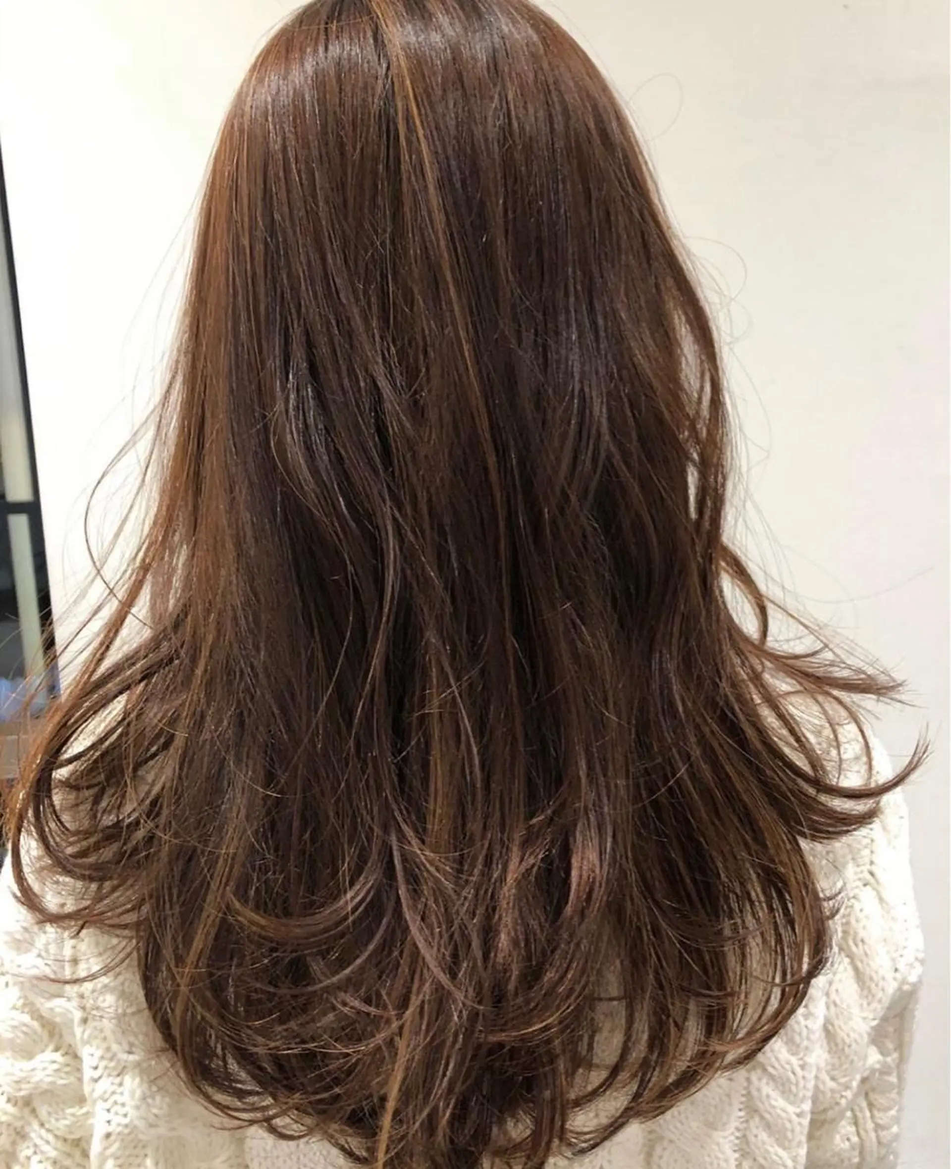 セミロング レイヤーカット 髪質改善 左近研人のヘアスタイル
