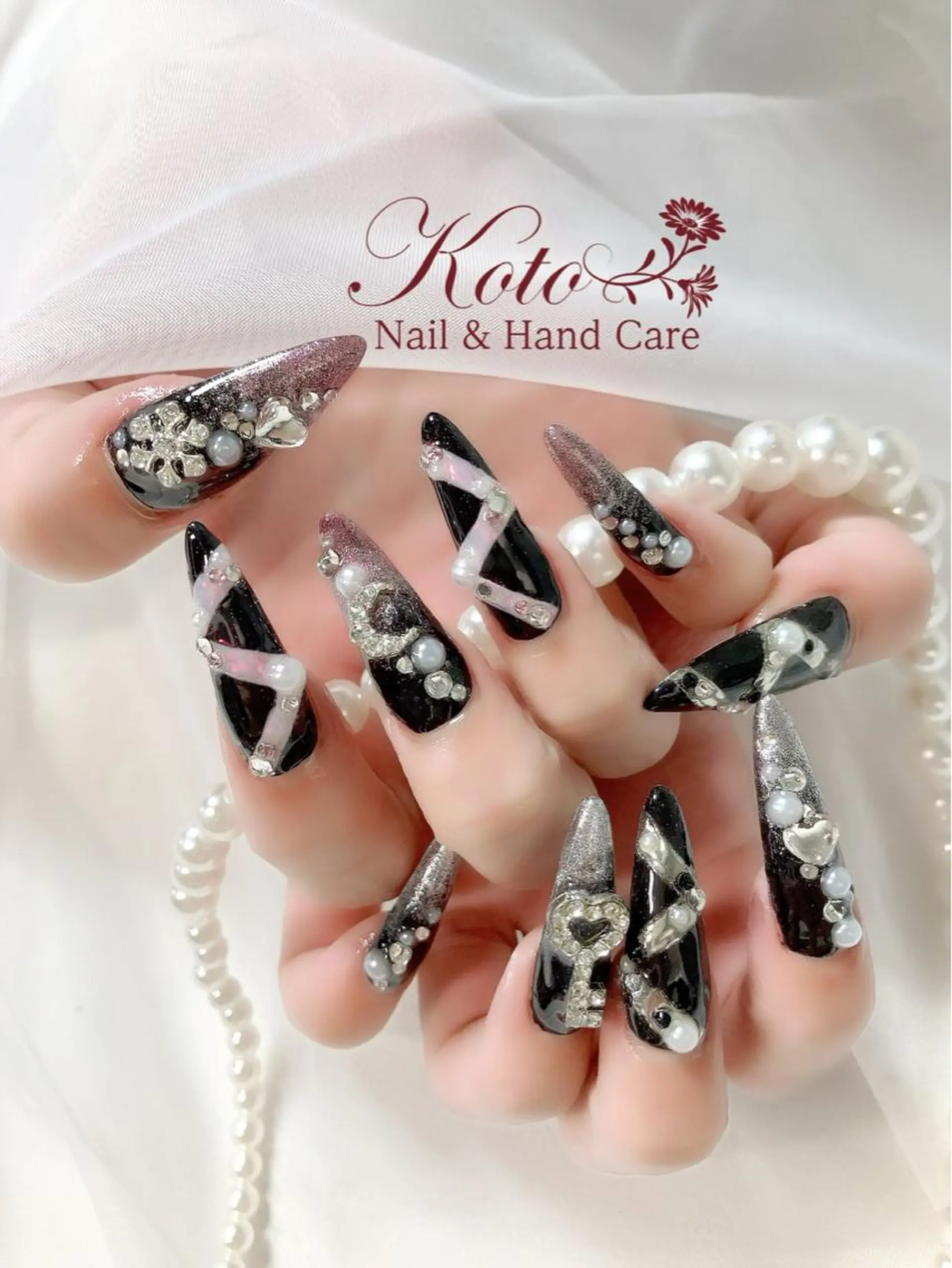 ネイル 長さ出し フットネイル フレンチネイル ジェルネイル キラキラネイル Risa ネイルサロンKOTOのネイルデザイン