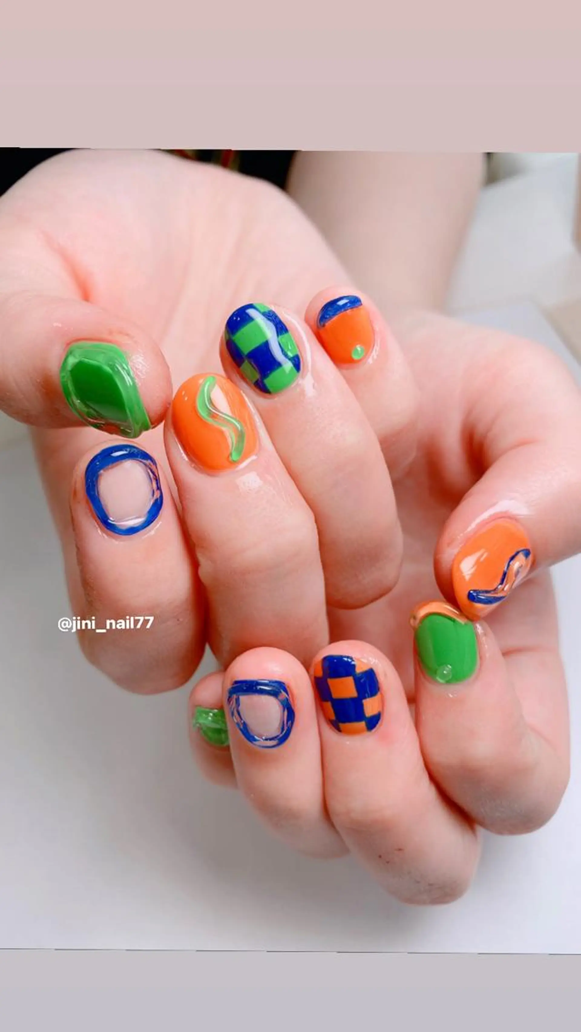 ネイル JINI NAIL所属・ジニ ネイルのネイルデザイン