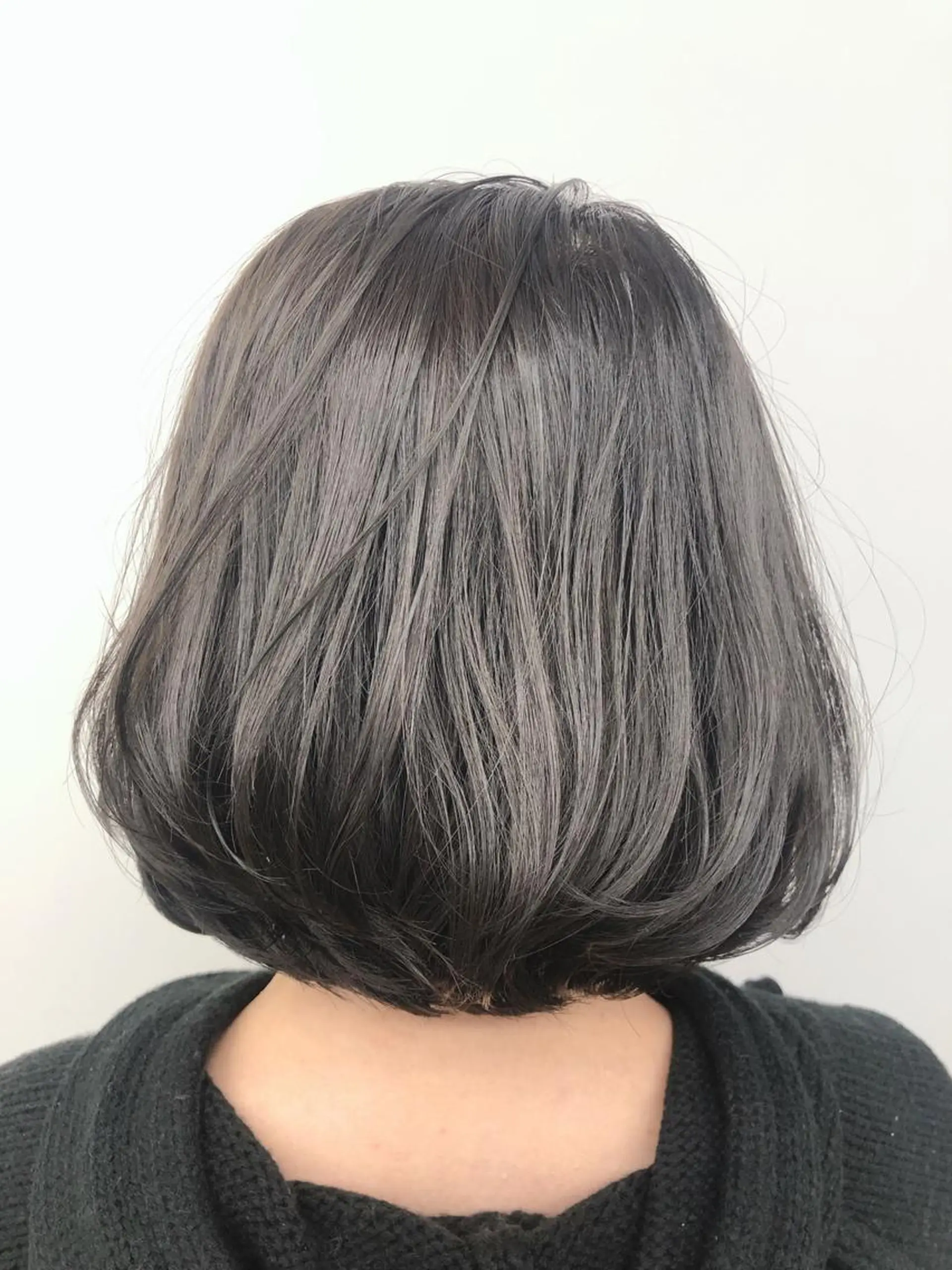 ミディアム カラー シルバー 代表　YUKI ☆のヘアスタイル