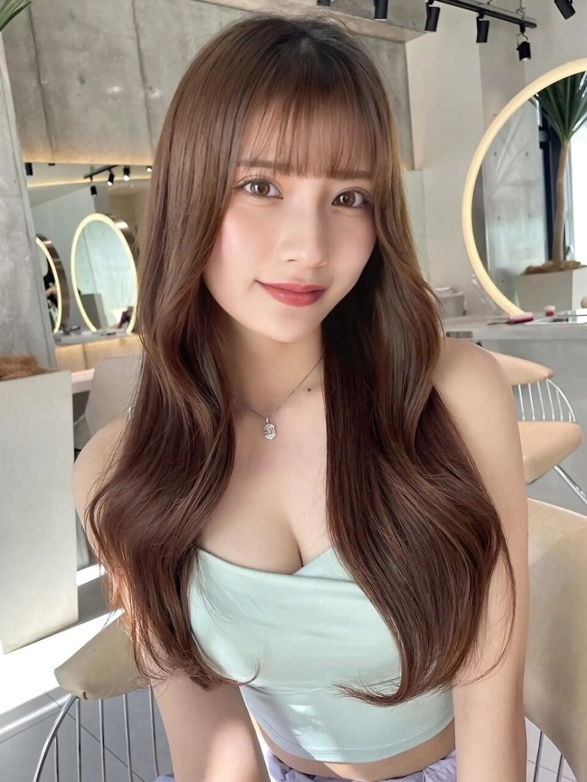 ロング カラー 古宅 曖良のヘアスタイル