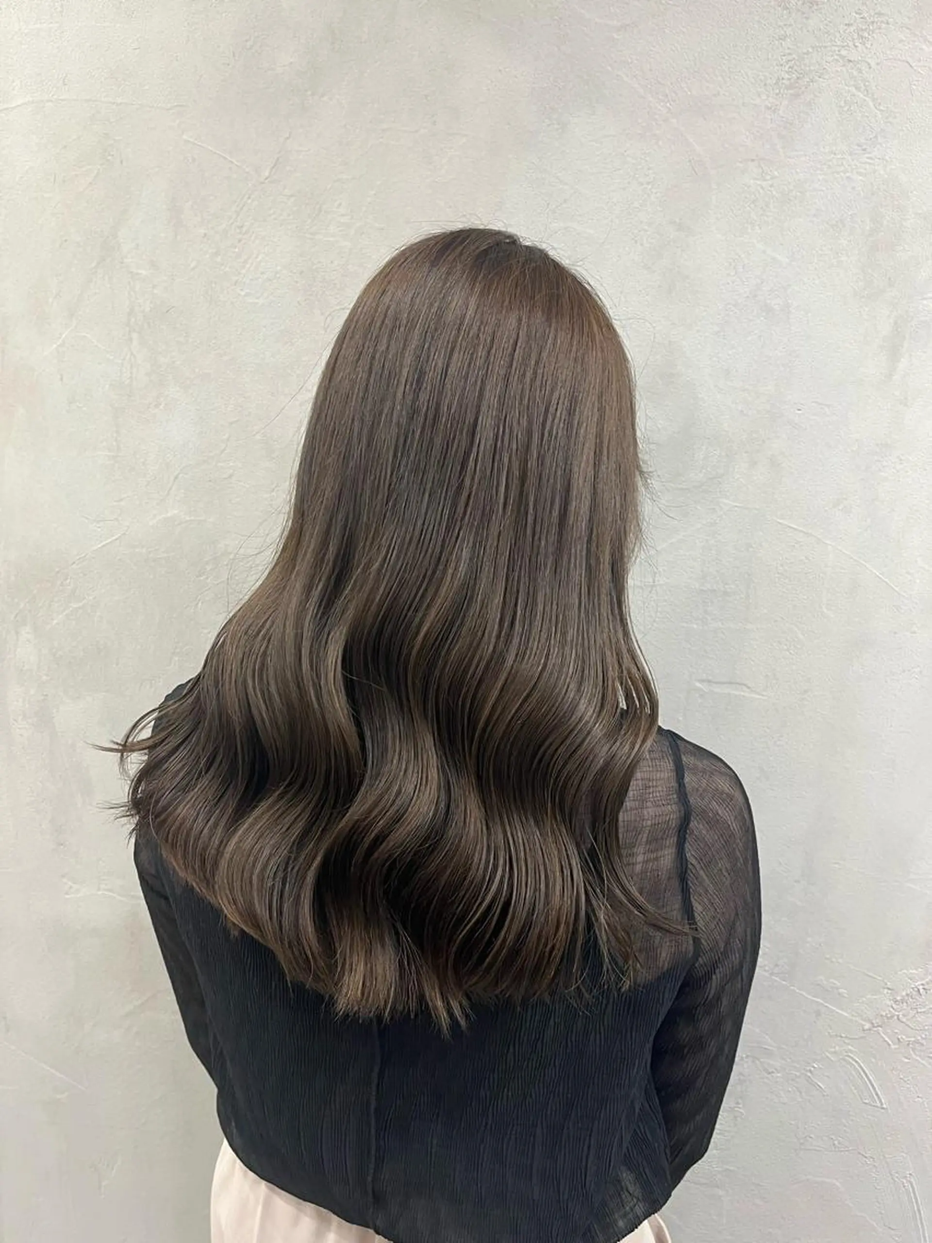 ロング カラー アッシュ アッシュブラウン ブラウンカラー 🫧tomoka 透明感カラー🫧のヘアスタイル