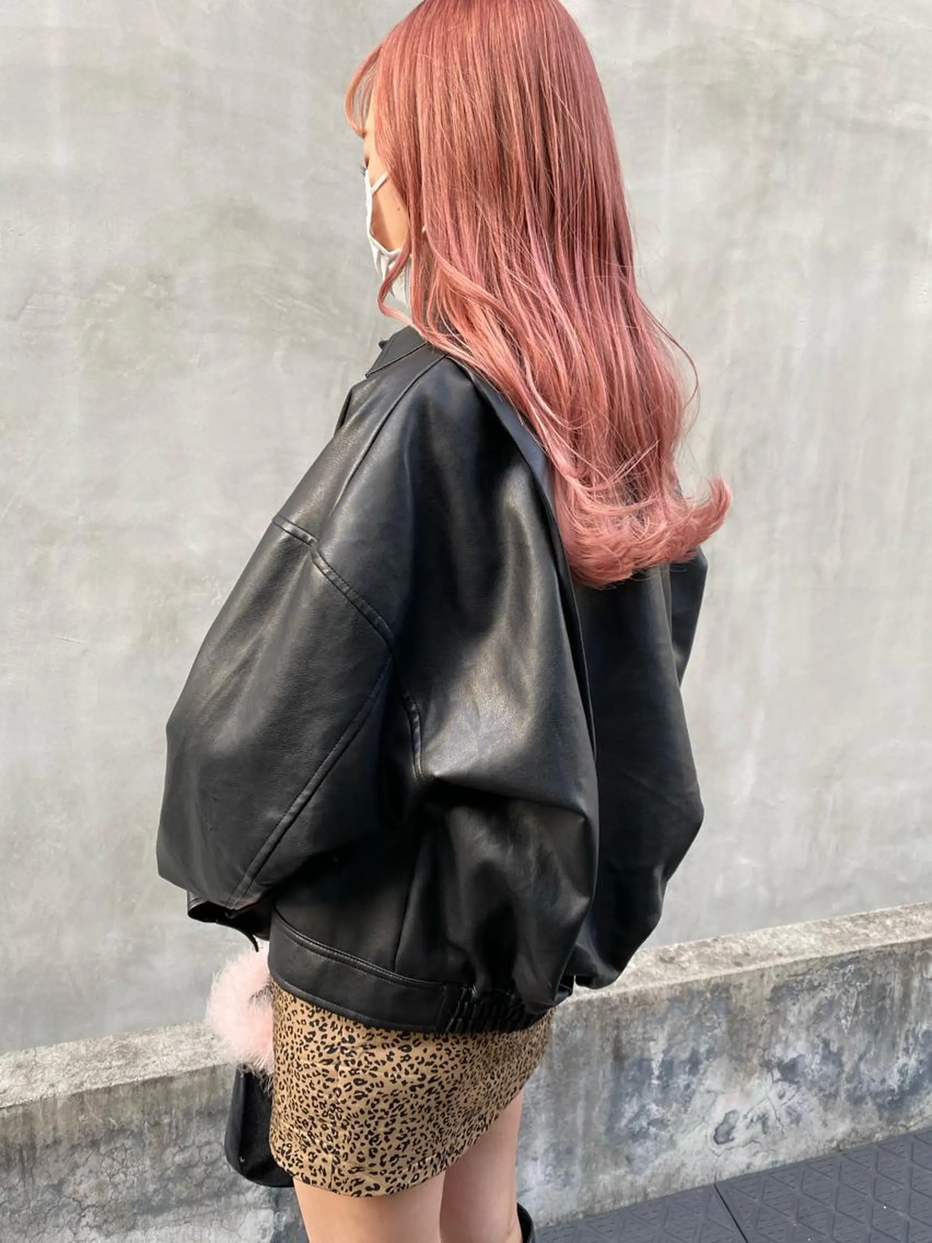 ロング カラー パーマ ヘアアレンジ キッズ ネイル マツエク・マツパ ベージュカラー ブリーチ ピンクカラー ピンクベージュ カラーマツエク インナーカラー/ KANAのヘアスタイル