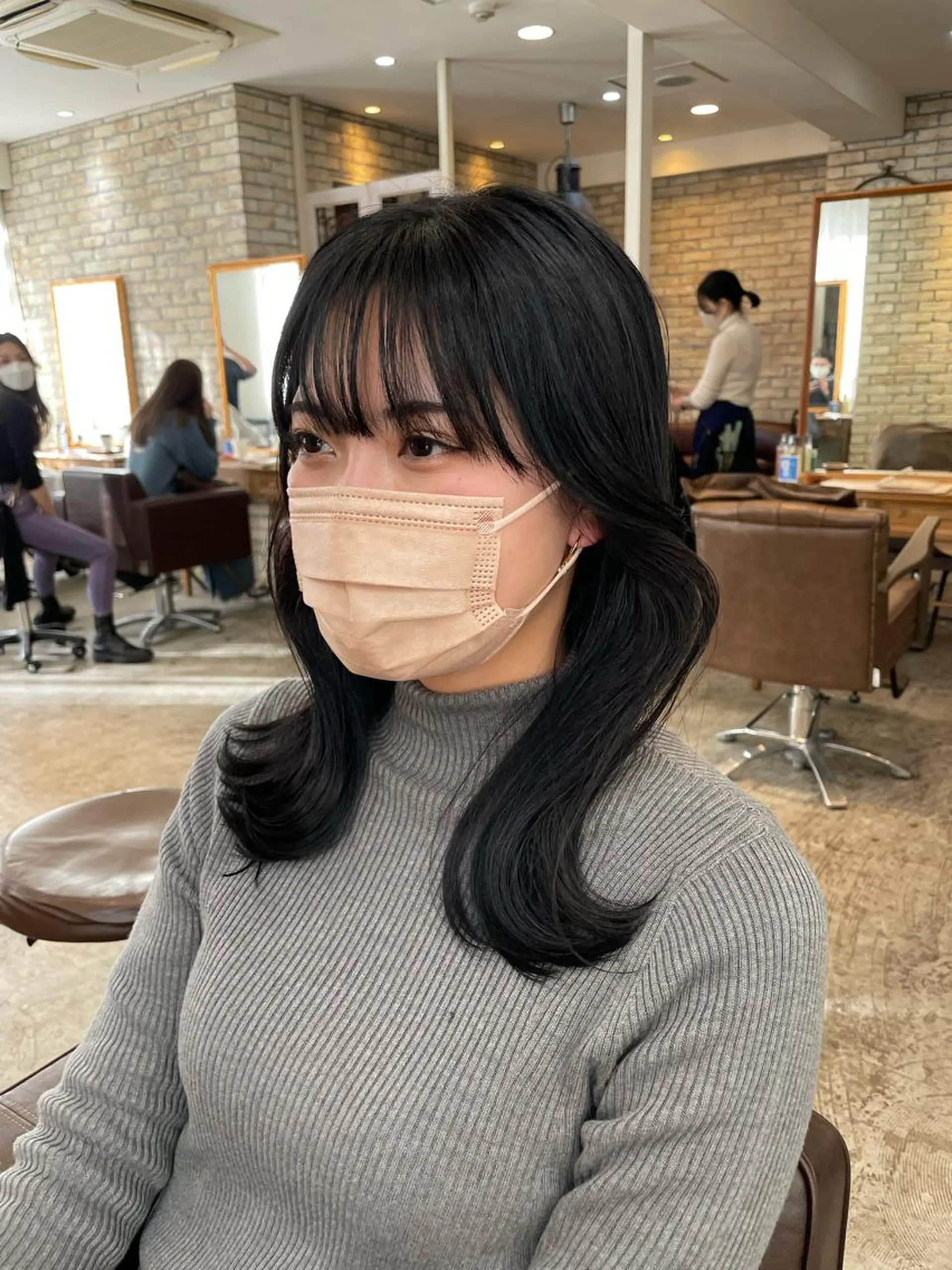 ミディアム カラー くびれヘア 韓国風ヘア カット ヘアカラー トリートメント 髪質改善特化 🫧松野力也のヘアスタイル
