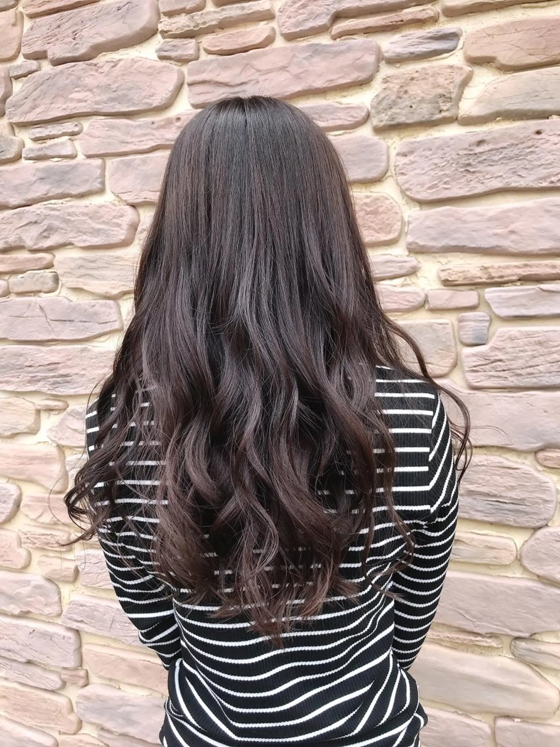 ロング カラー ブリーチ グレージュ ラベンダーカラー ラベンダーグレージュ ラベンダーグレー 浅岡 のどかのヘアスタイル