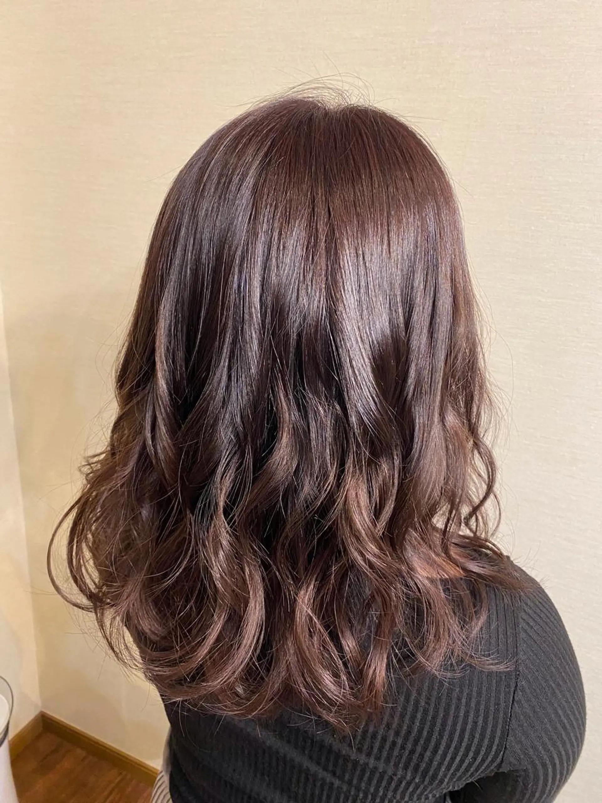 ミディアム カラー Tr　Spa Salon Careのヘアスタイル