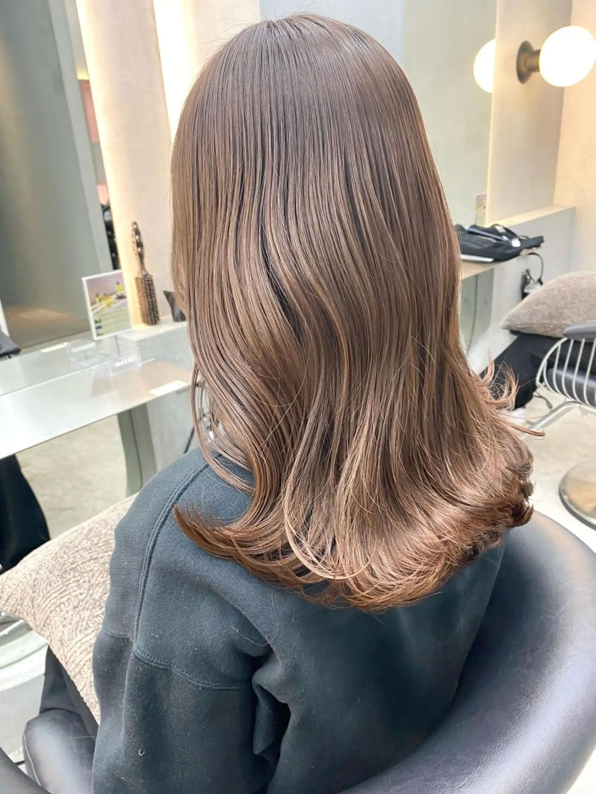 ミディアム カラー カット ヘアカラー トリートメント 顔周り/ブリーチなし /縮毛矯正🫧伊勢のヘアスタイル