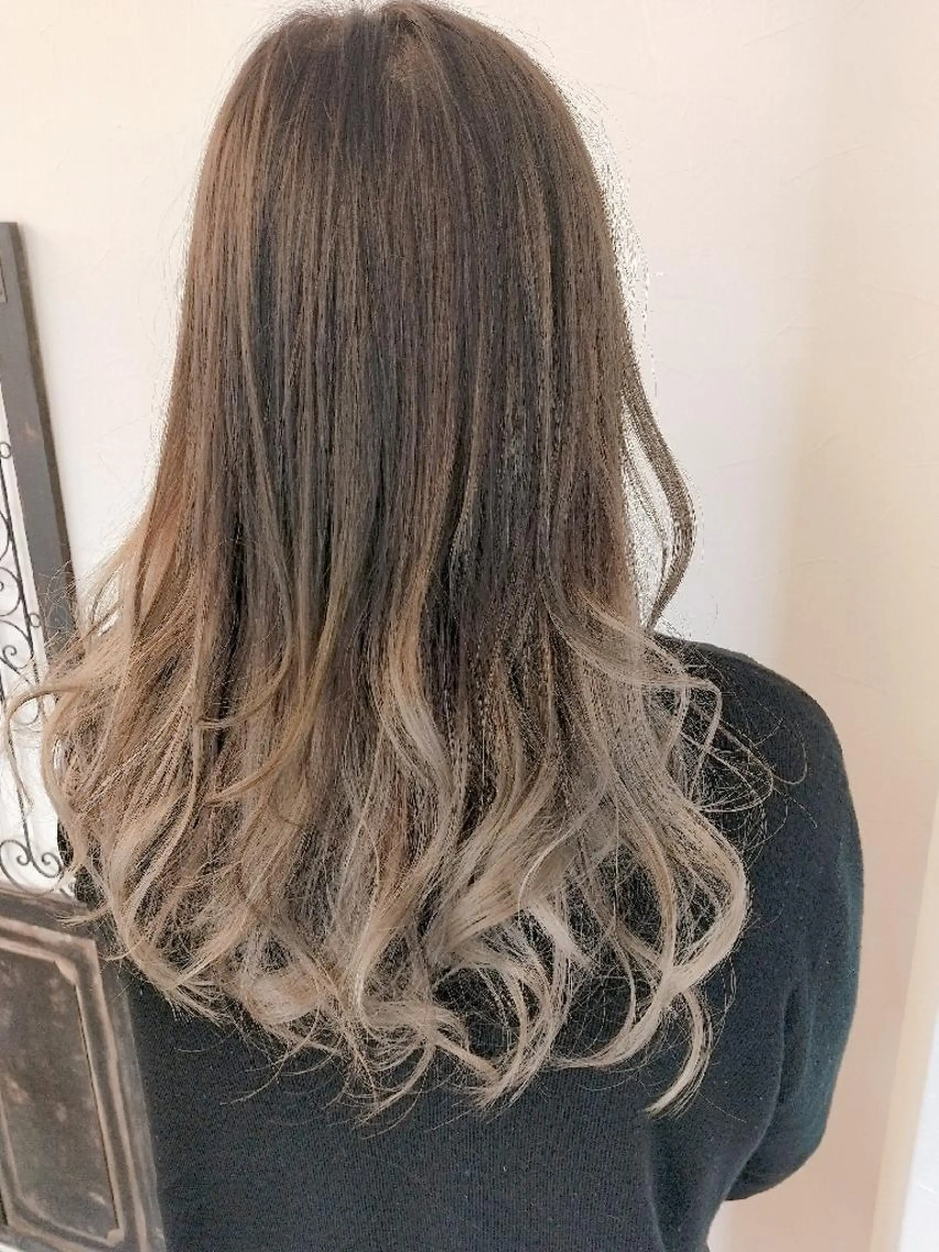 カラー ロング お団子ヘア アッシュ バレイヤージュ ベージュカラー ブリーチ Lilith所属・デザインカラー 髪質改善Lilithのその他イメージ