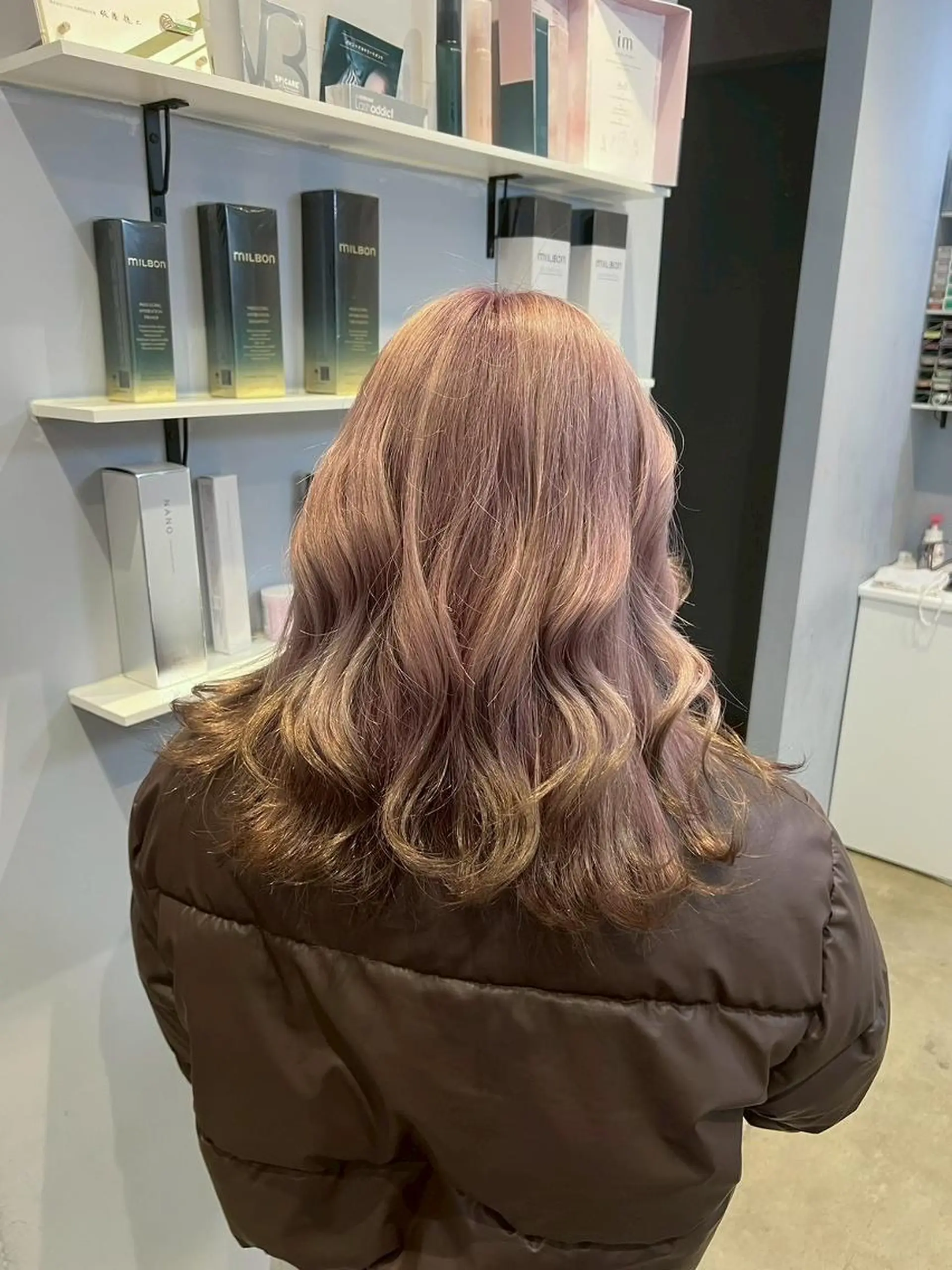 カラー 谷岡 沙也佳のヘアスタイル