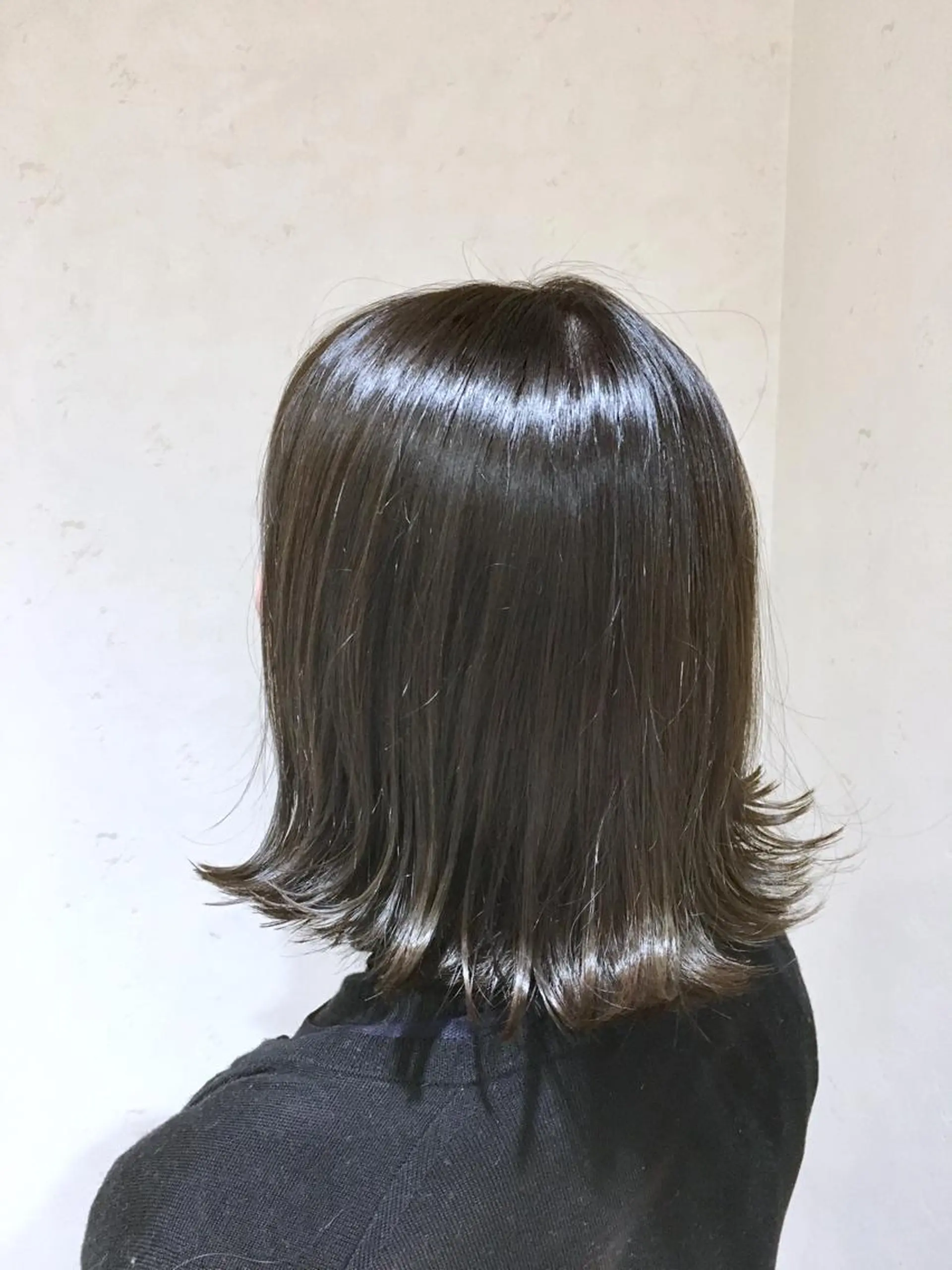 ミディアム カラー アディクシーカラー ボブ 外ハネヘア ヘアカラー タワラ ソウタ Directorのヘアスタイル