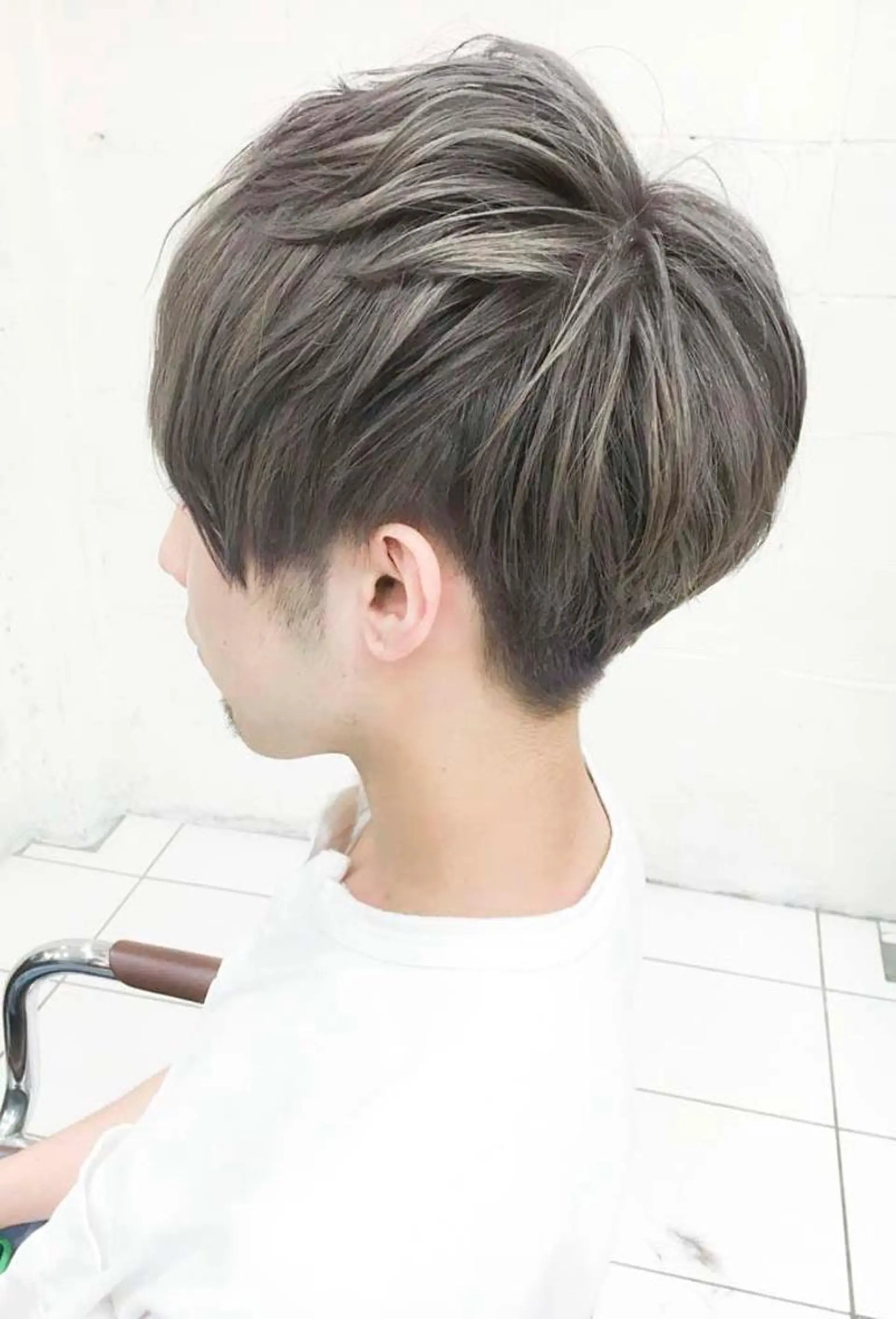 ショート カラー ヘアアレンジ メンズ アッシュ アッシュグレー アッシュグレージュ グレージュ モテ髪透明感❤️ デイズヘアカラーのヘアスタイル