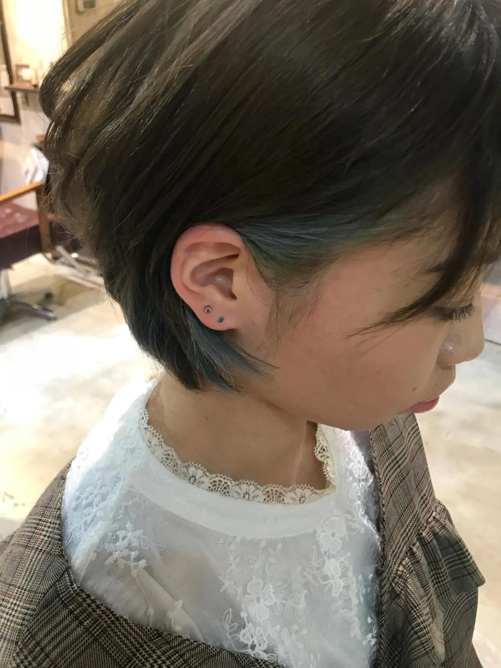 ショート カラー ブルーカラー ヘアカラー トリートメント 松村 崇弘のヘアスタイル