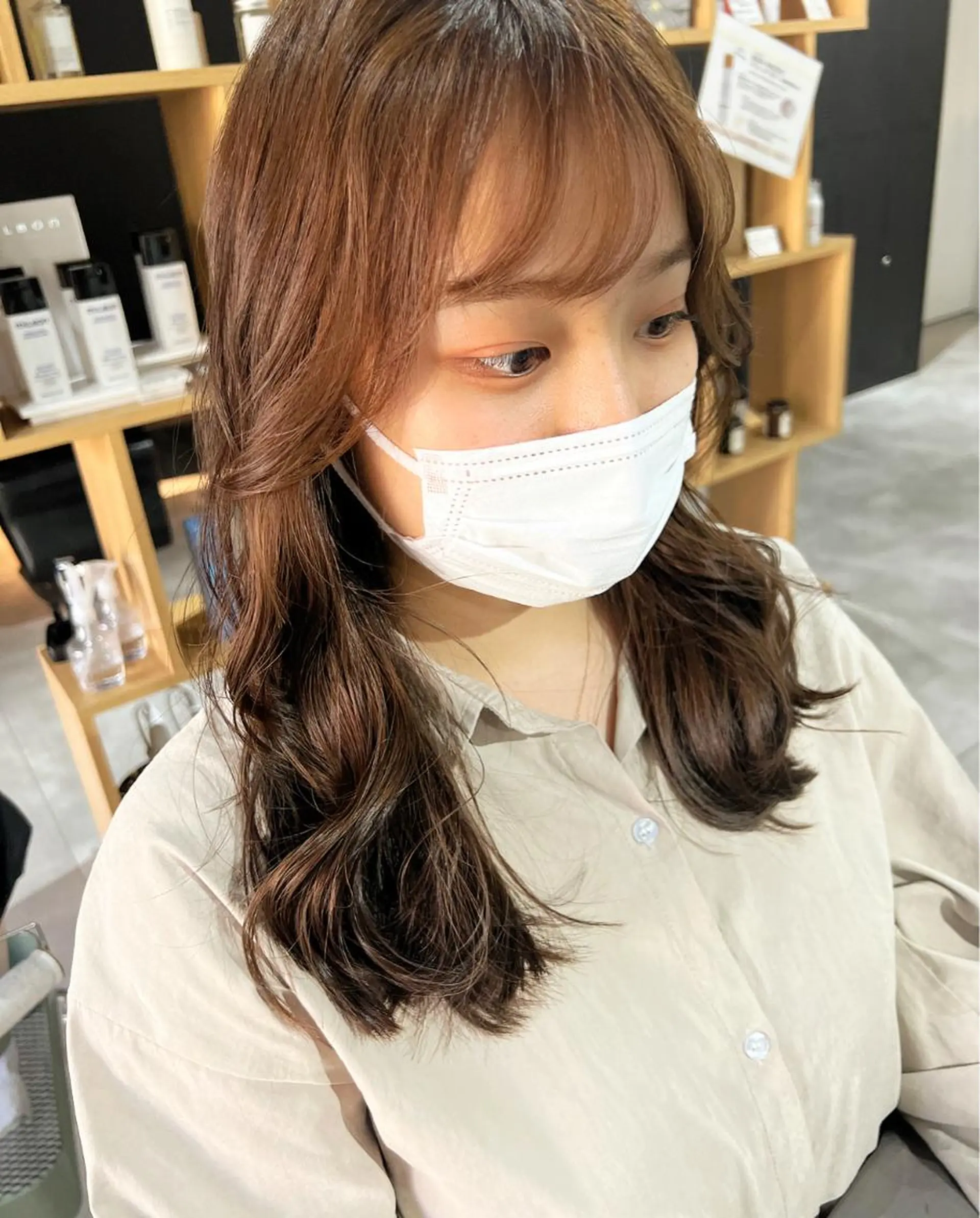 セミロング カラー ヘアアレンジ シェアハピ ヤマモトのヘアスタイル