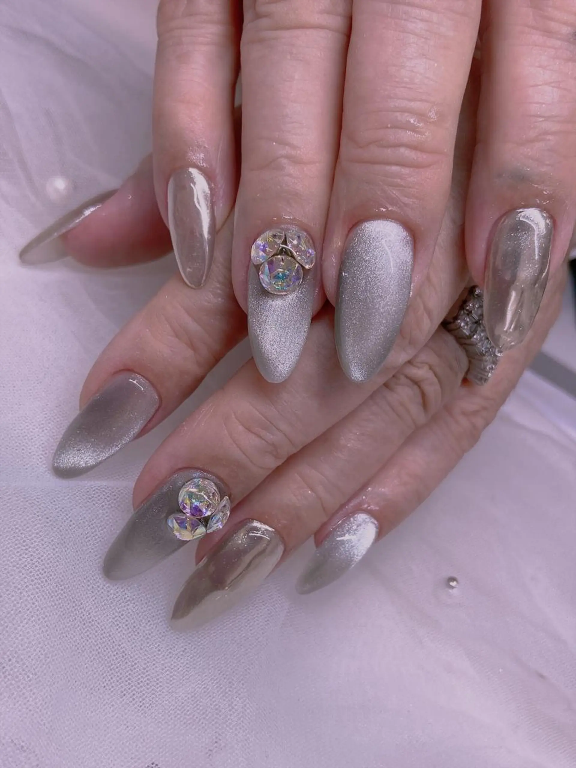 ネイル ストーンネイル 長さだし専門店 M2　rikaのネイルデザイン