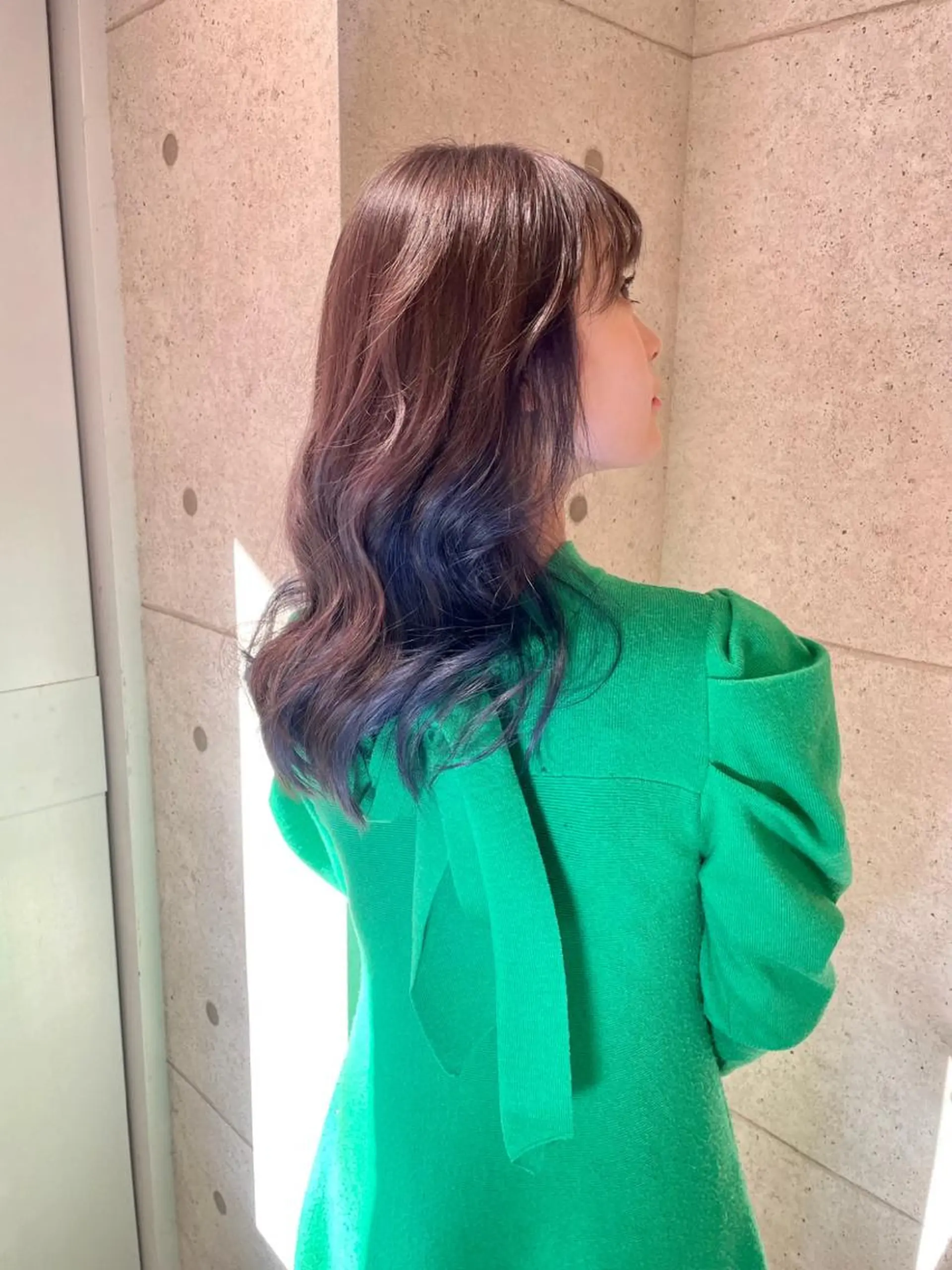 セミロング カラー ブルーカラー インナーカラー 韓国風ヘア 1日1名様限定 予約可能のヘアスタイル