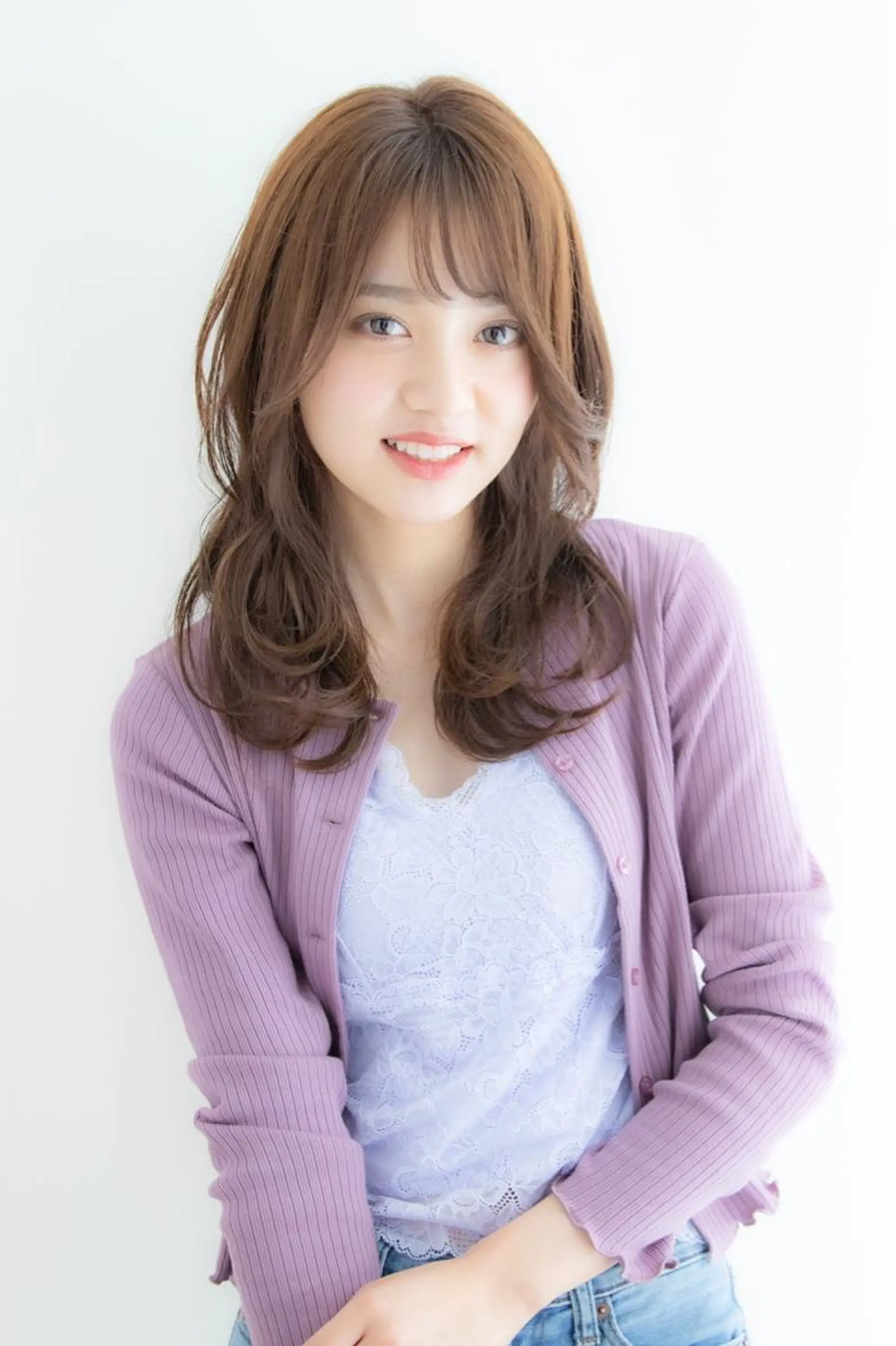 セミロング トリートメント カット ヘアカラー パーマ トリートメント 山本翔一郎 韓国顔周りレイヤーのヘアスタイル