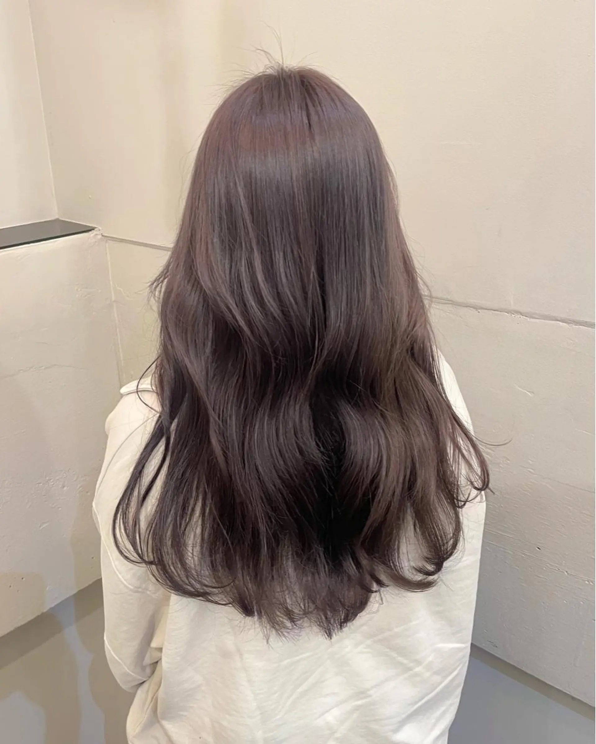 ロング カラー ベージュカラー ブリーチ グレージュ ハイトーンカラー ラベンダーカラー カット ヘアカラー トリートメント 横浜/レイヤーカット /韓国ヘア/佐藤記正のヘアスタイル