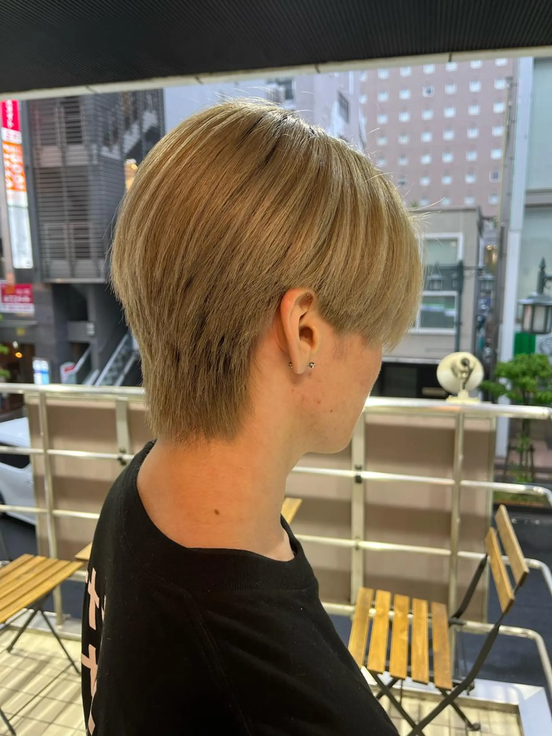メンズ メンズブリーチ センターパート メンズインナーカラー マッシュ メンズショート カット カットパーマ 🌀あさみのヘアスタイル