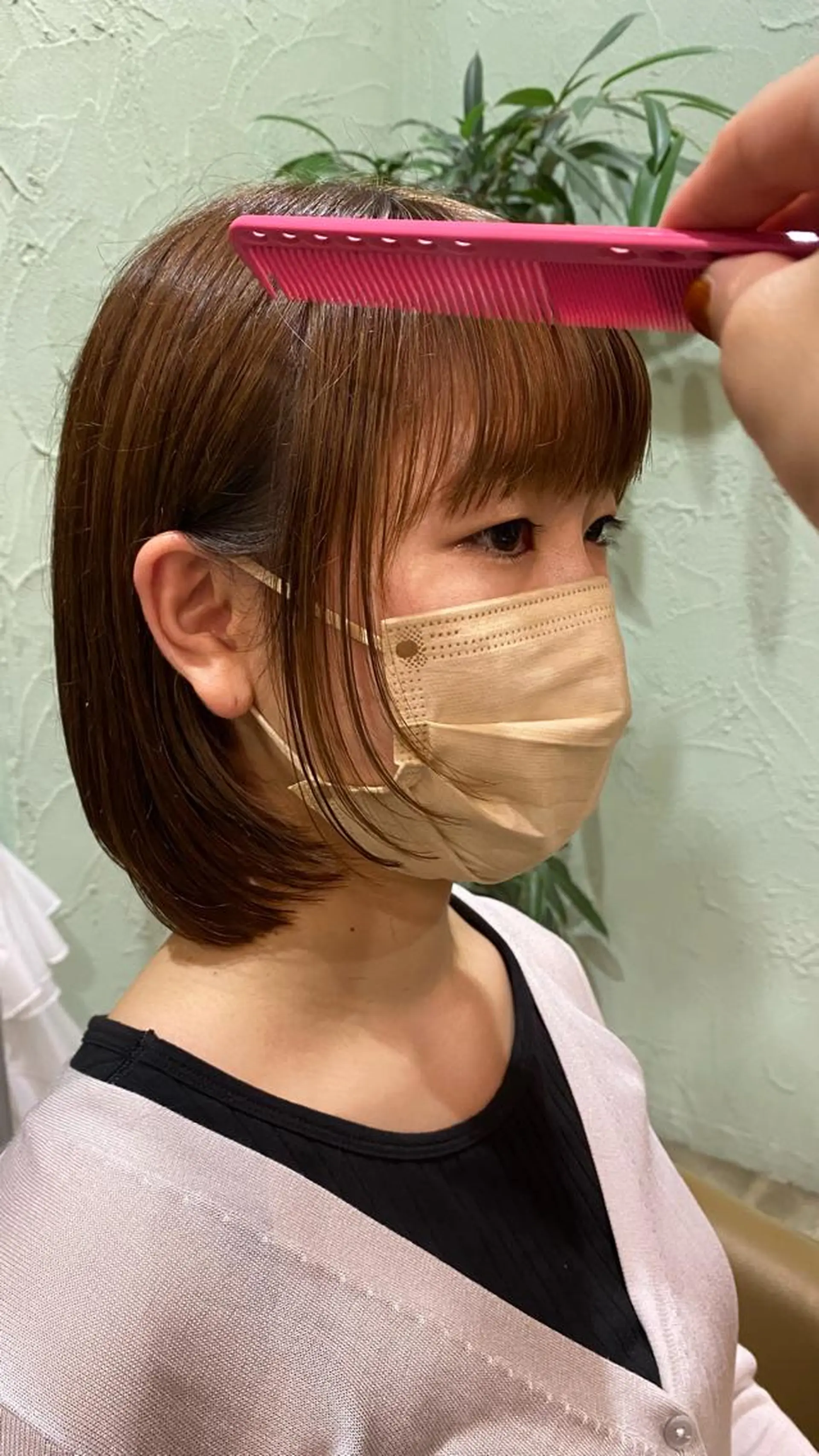 ミディアム 中村 友香のヘアスタイル