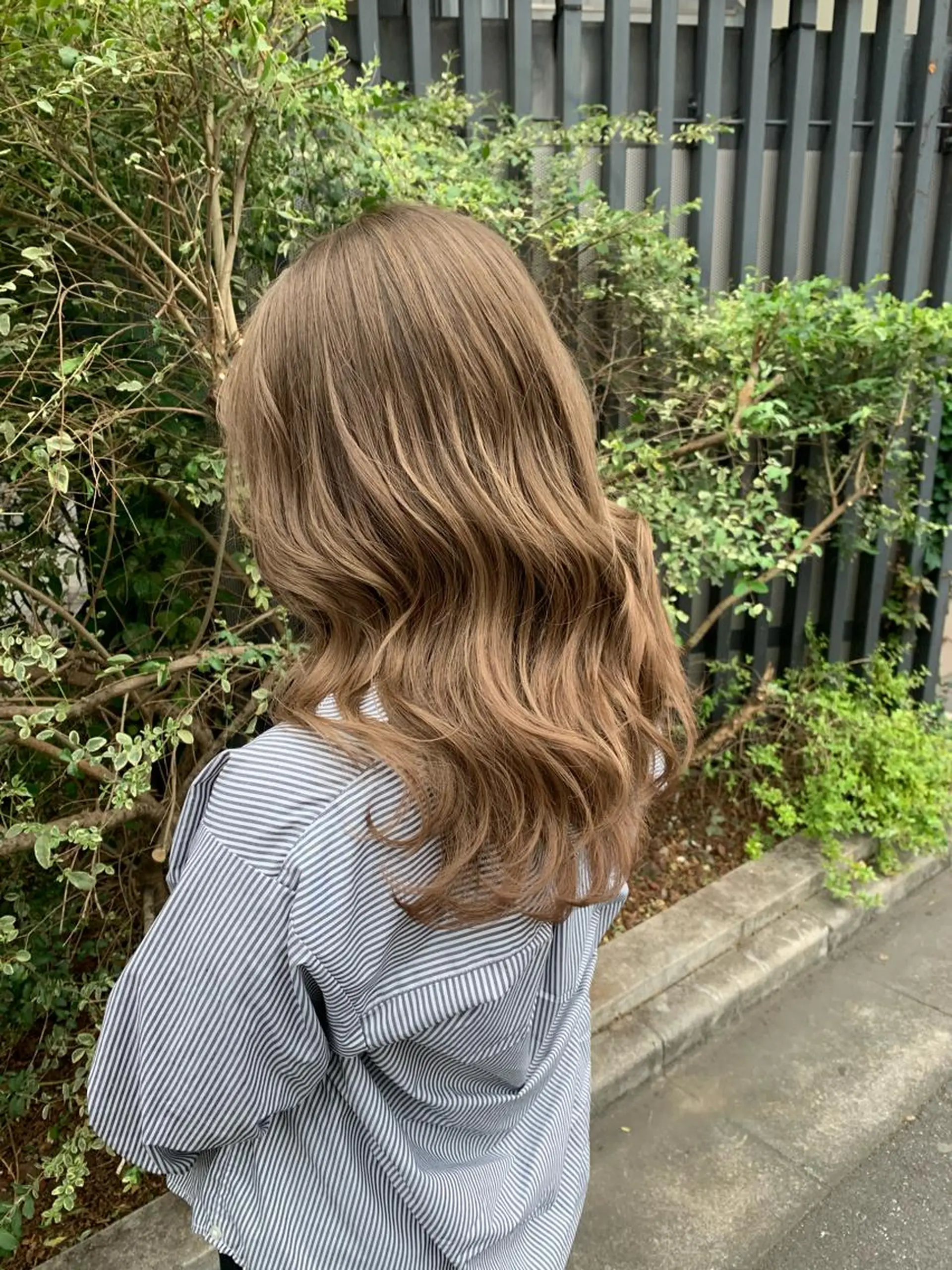 ロング ‪🤎艶感ベージュ/ ミルクティー‪🤎のヘアスタイル