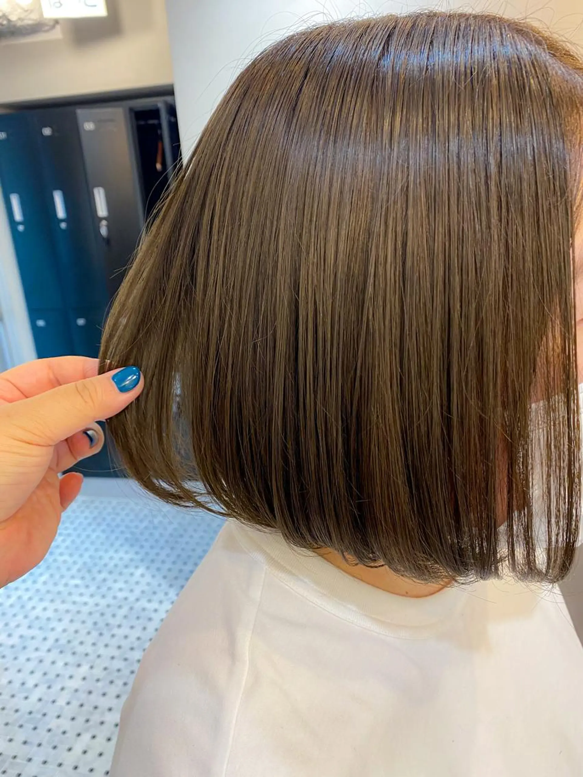 ミディアム カラー ベージュカラー オリーブベージュ louwe 武藤幸世のヘアスタイル