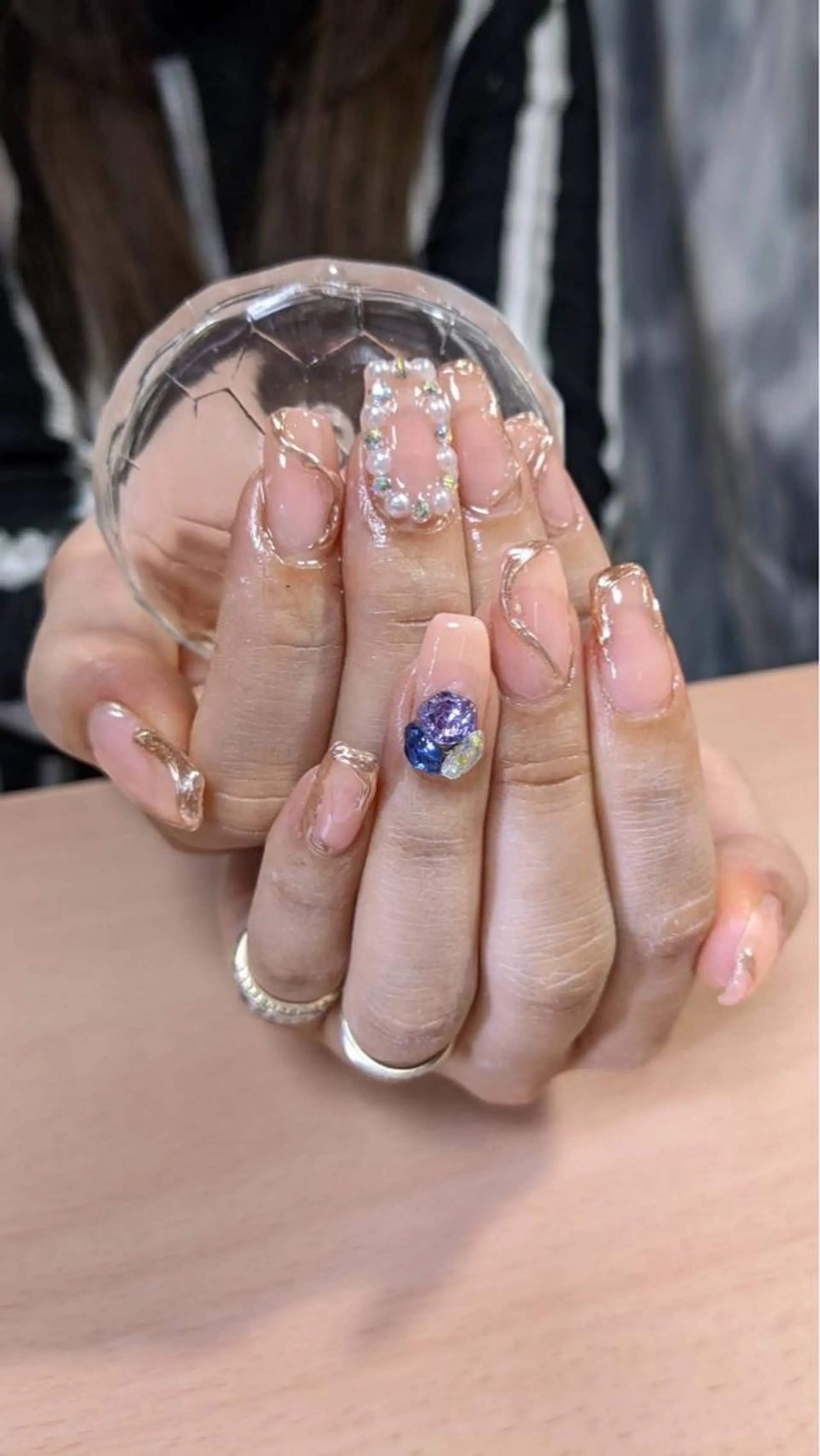 ネイル ぷっくりネイル フラワー ムーンのネイルデザイン