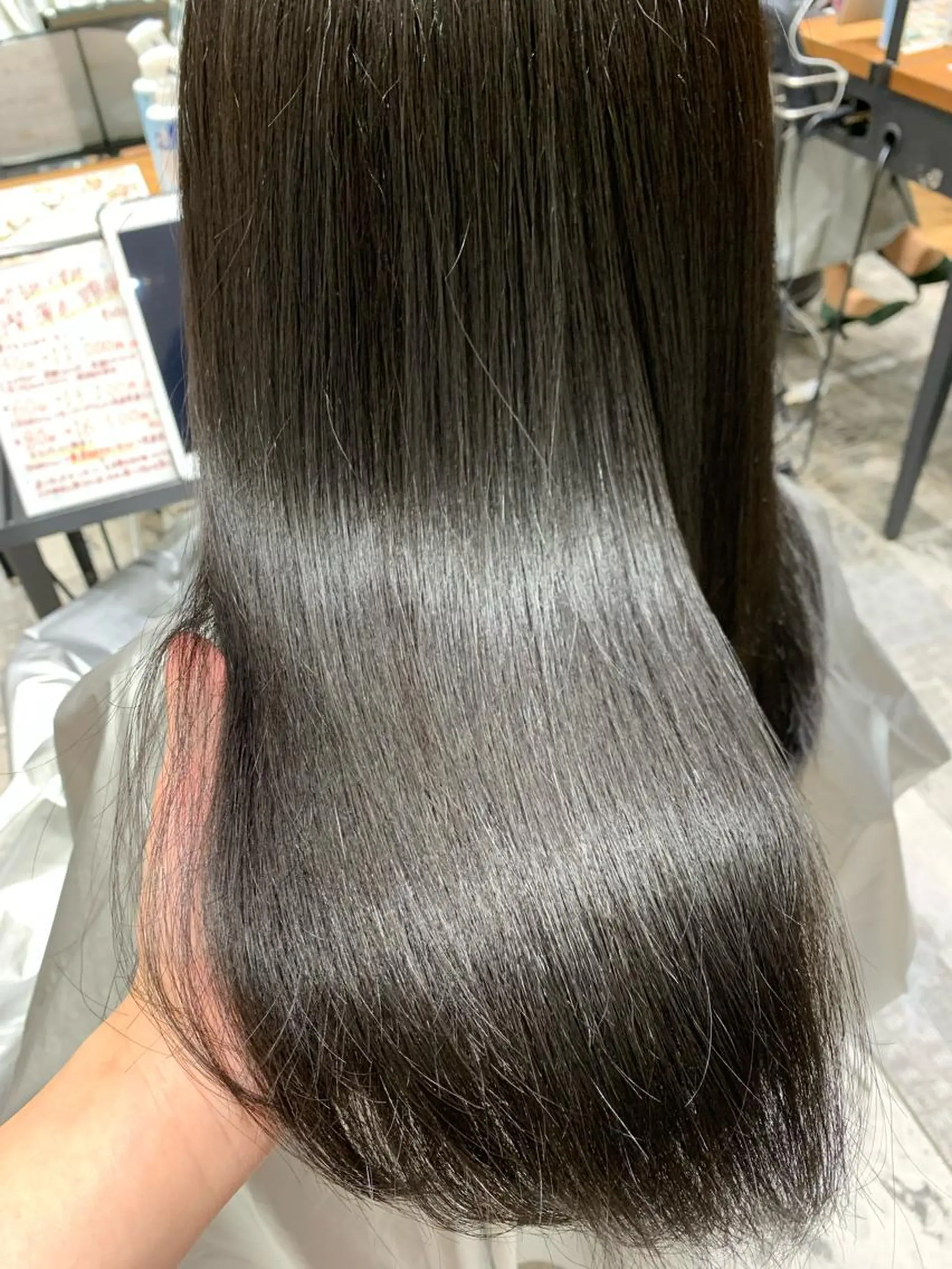 ロング カラー 黒髪 ブリーチ ブリーチなしカラー 伸ばしかけ 髪質改善 美髪ヘッドスパ🫧 西山紗奈江💆‍♀️のヘアスタイル