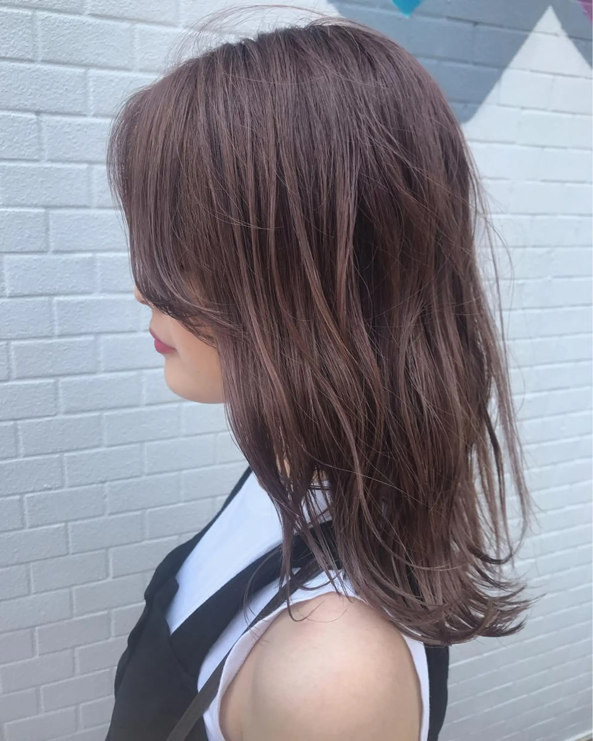 ミディアム カラー ベージュカラー ピンクカラー ピンクベージュ カット ヘアカラー トリートメント Hair Craft.所属・岡崎 浩大のヘアスタイル