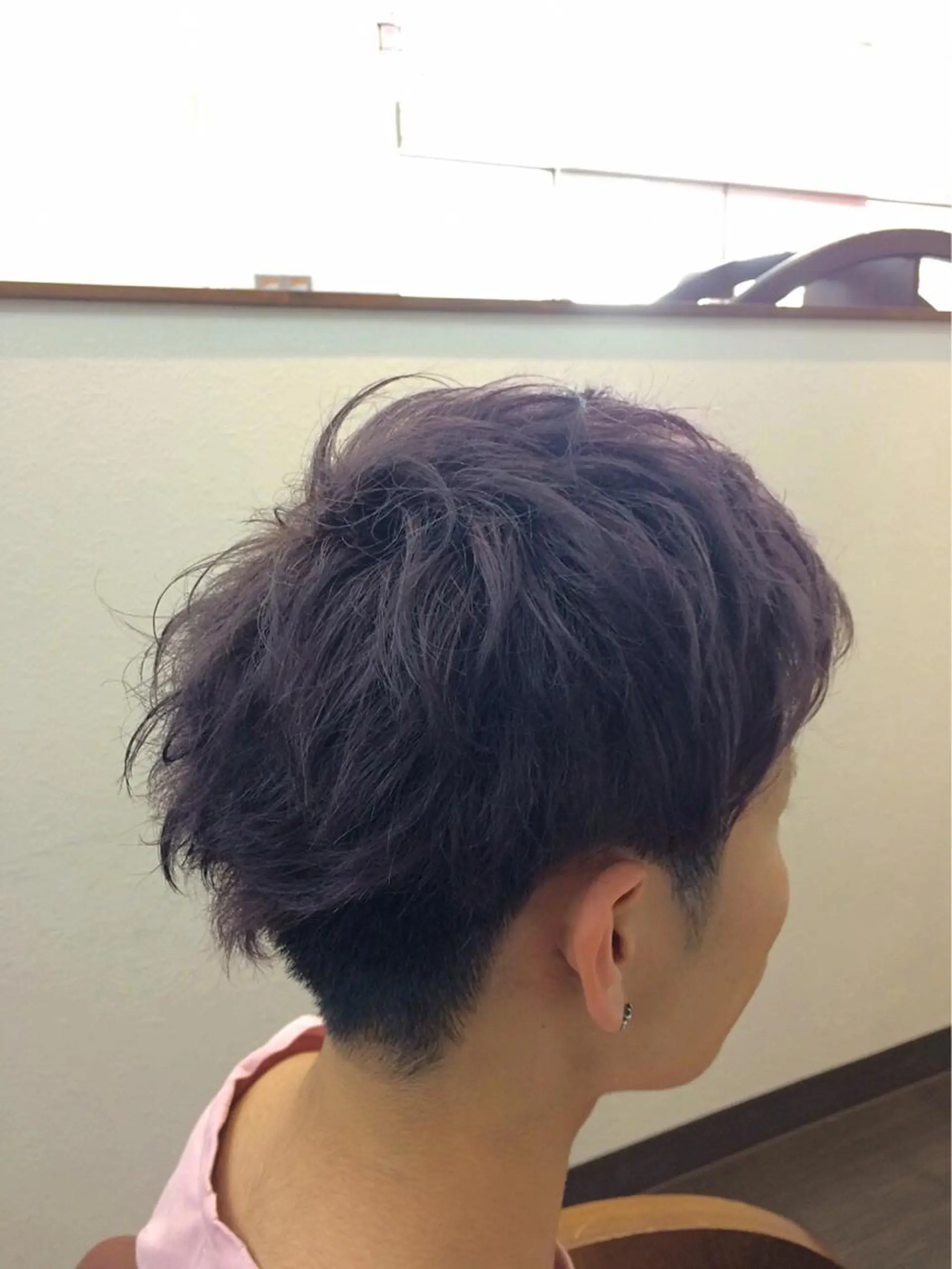 ショート カラー メンズ メンズブリーチ ブリーチ バイオレットカラー 加藤 憂のヘアスタイル