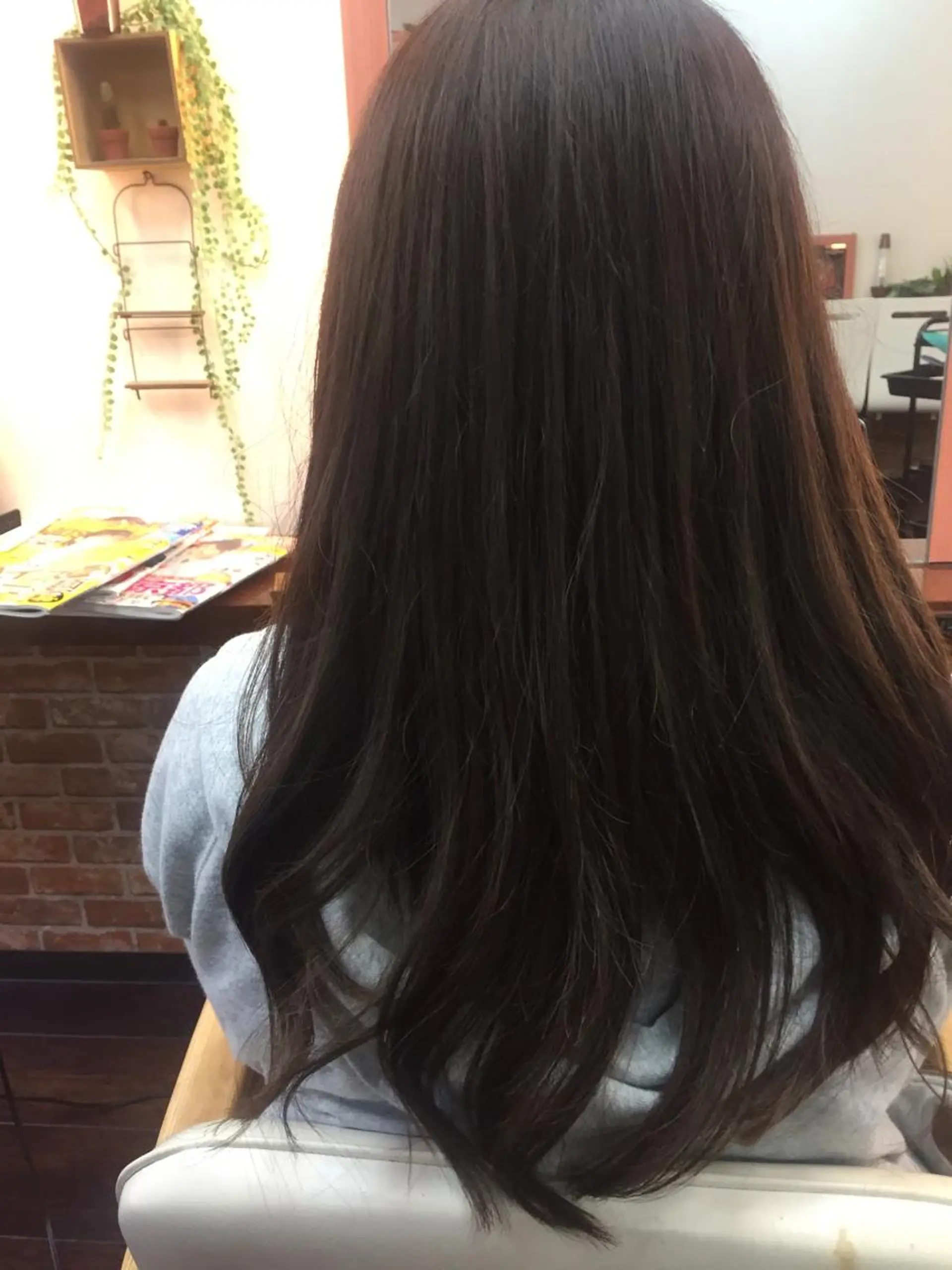 セミロング カラー 桧山 真のヘアスタイル