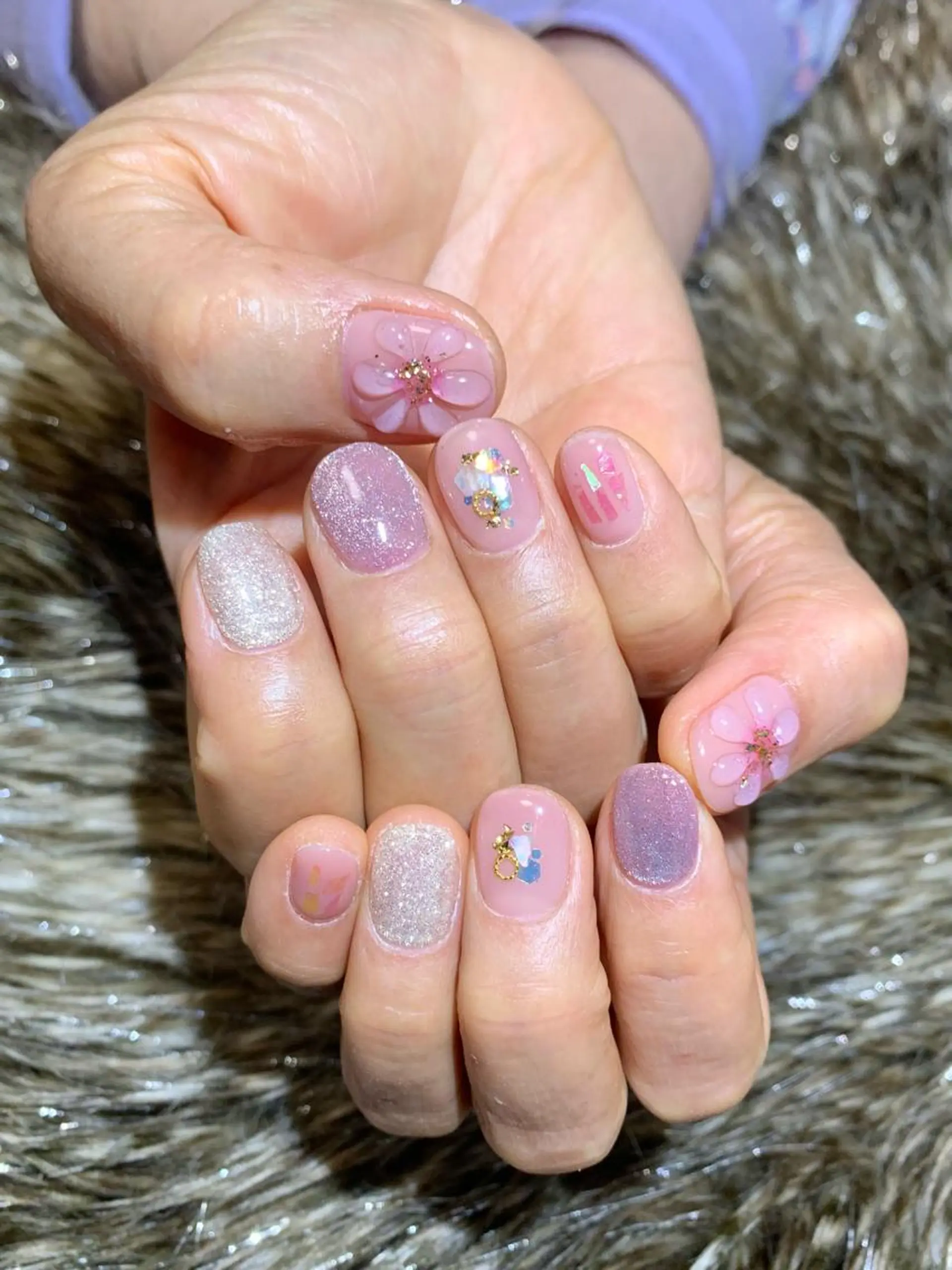 ネイル ハンドネイル ハンドケア 🌙都岡 ムーンネイルのネイルデザイン