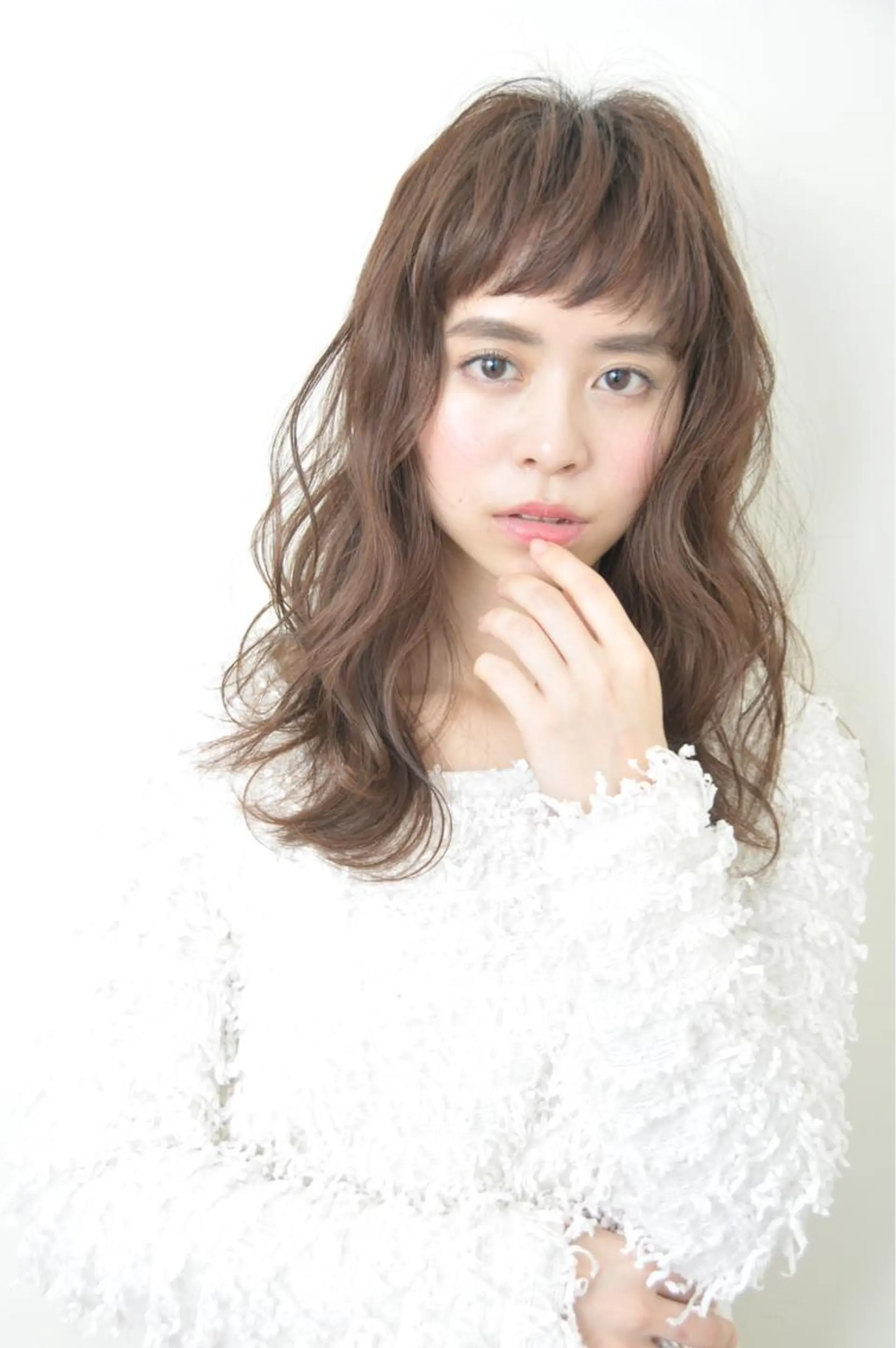 ロング パーマ 似合わせカット カット ヘアカラー トリートメント Neolive caffのヘアスタイル