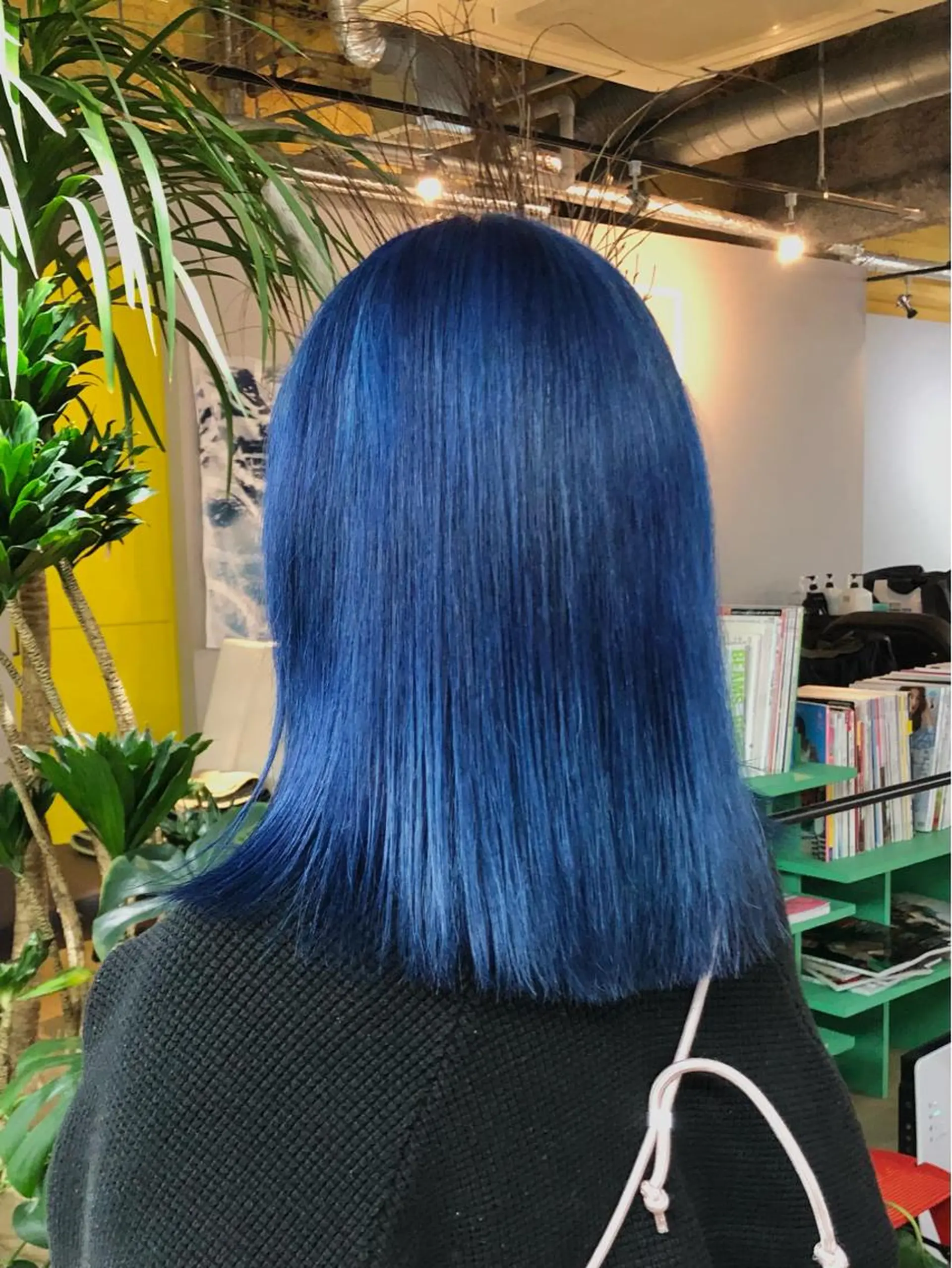 ミディアム カラー ヘアカラー 透明感カラー レイヤー亀井唯登のヘアスタイル