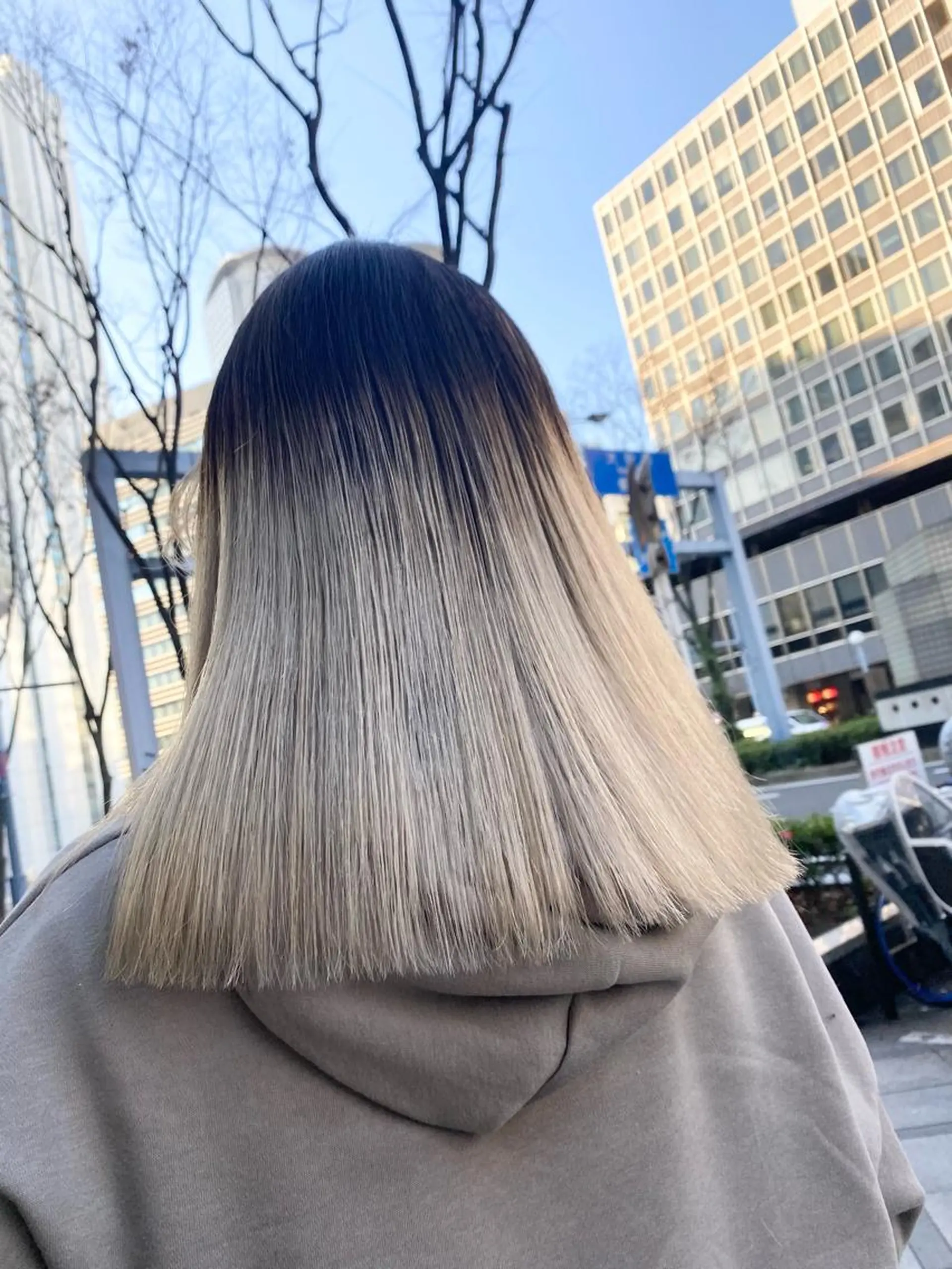 セミロング デザインカラー/ボブ ブリーチカラー/ユリのヘアスタイル