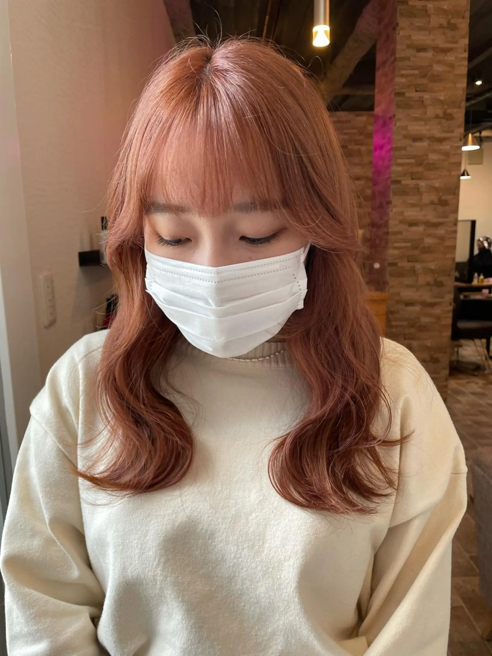 ロング カラー ブラウンカラー ピンクカラー ピンクブラウン ヘアカラー YUI/ ブリーチカラー🌷のヘアスタイル