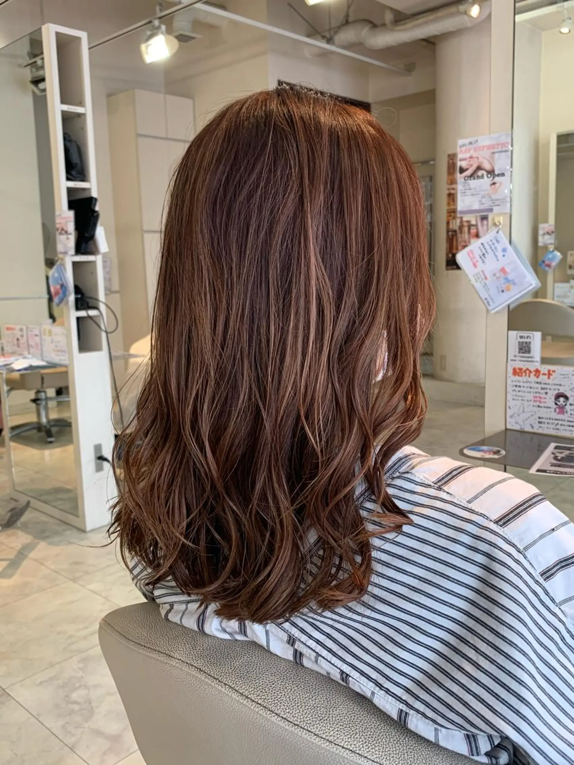 セミロング ハイライト カット ヘアカラー 本田 卓也のヘアスタイル