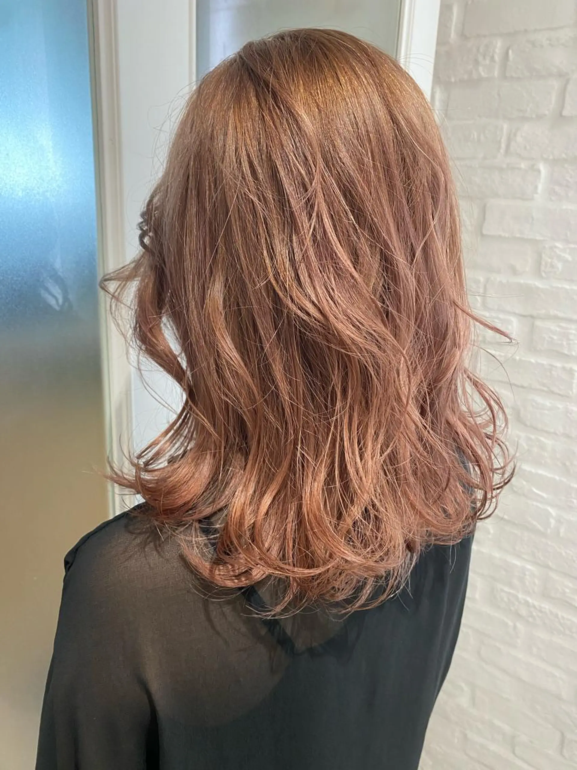 セミロング 🍀透明感抜群🍀/ ハイトーンカラーのヘアスタイル