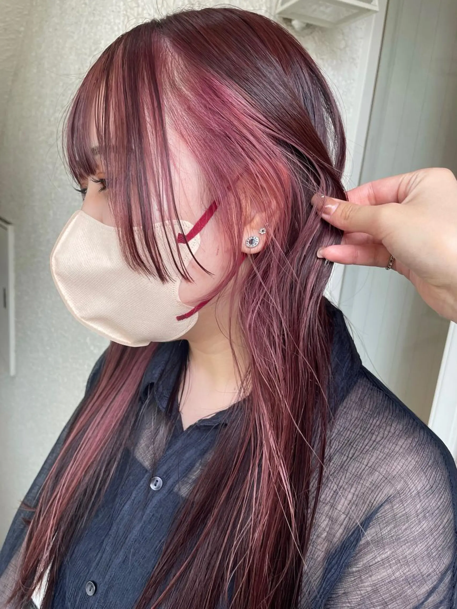 ロング カラー インナーカラー ピンクカラー レッドカラー レイヤー/透明感 カラー/Tamakiのヘアスタイル