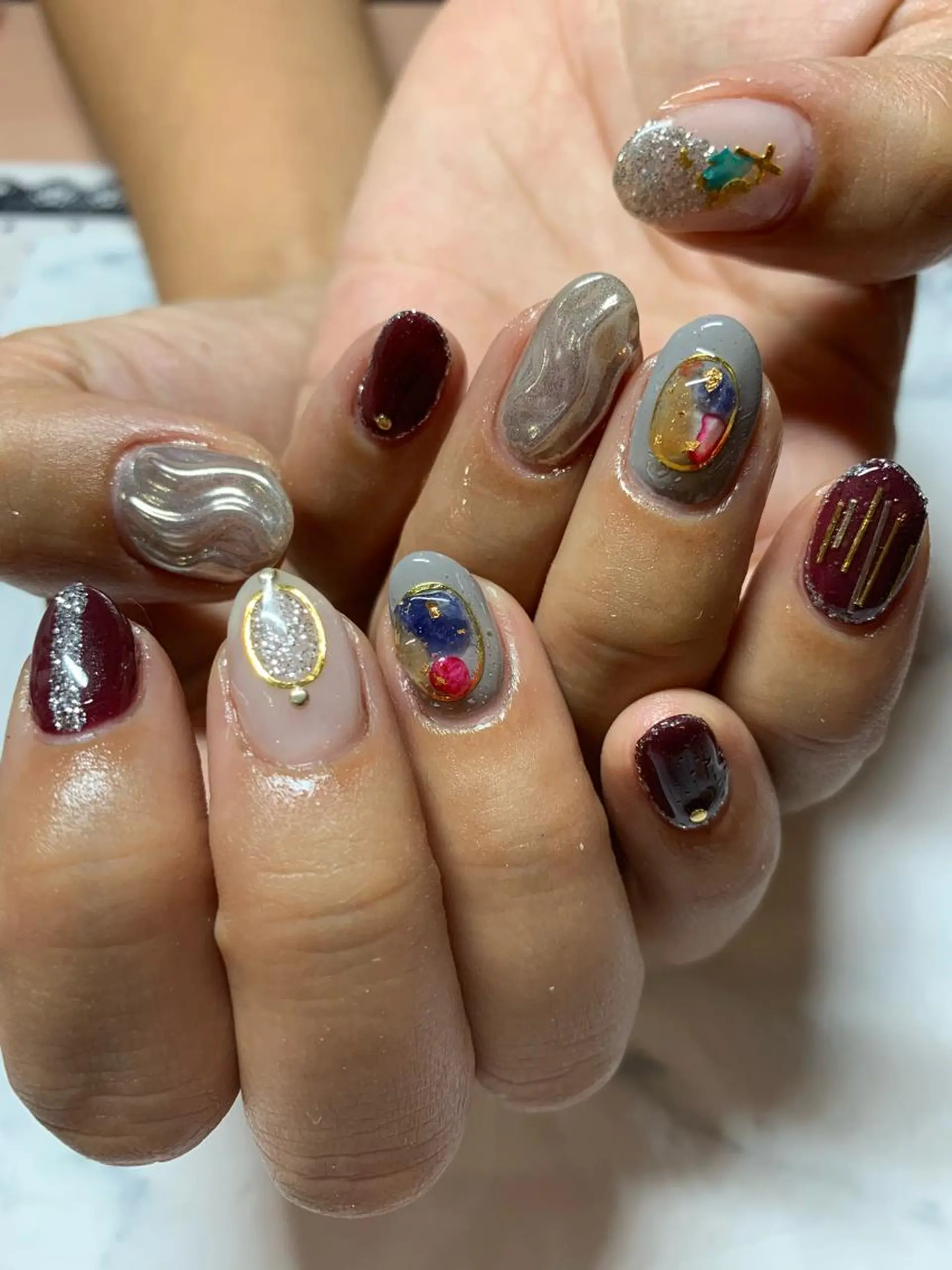 ネイル 菅野 愛花のネイルデザイン