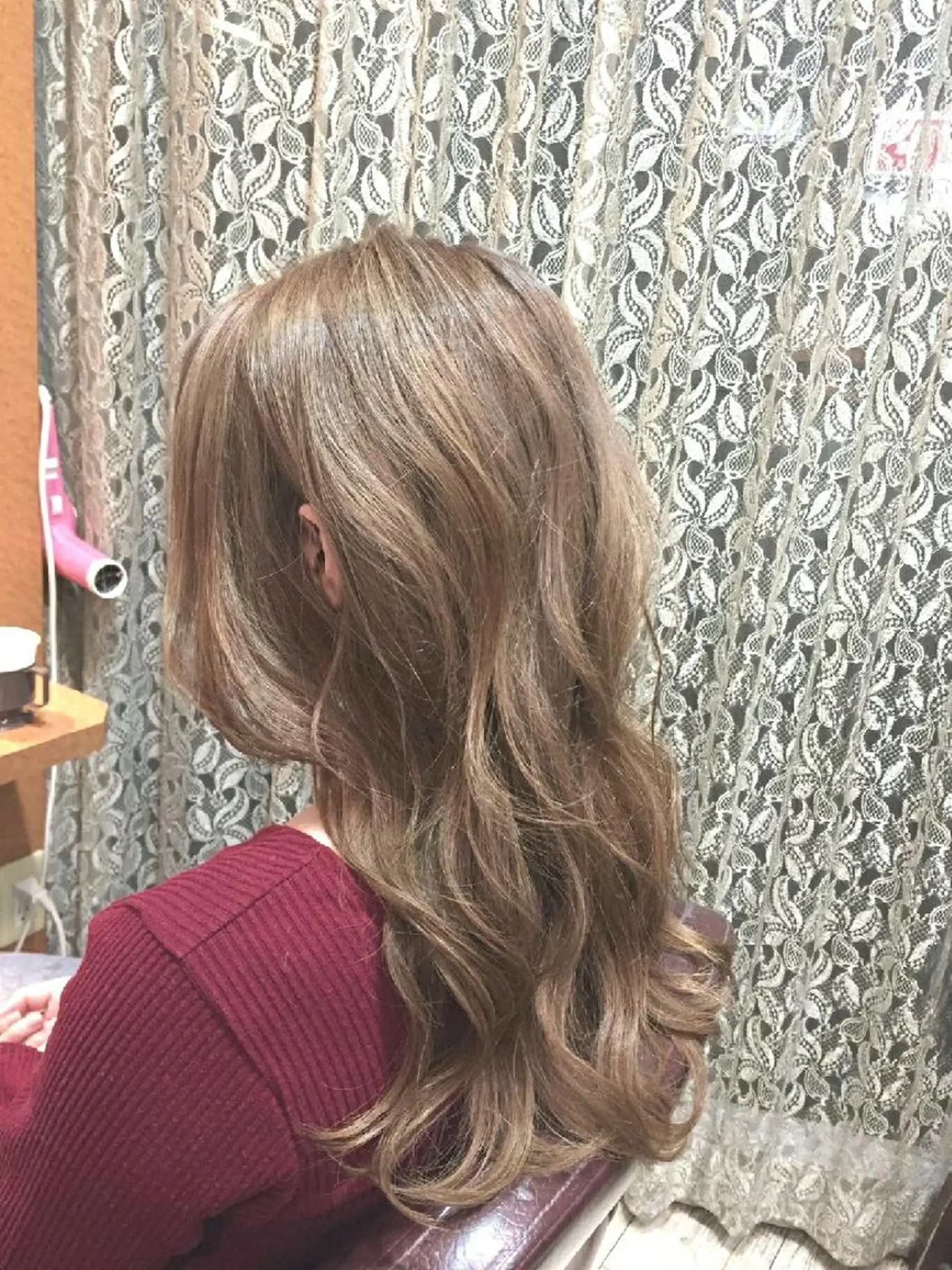 カラー ロング ブリーチ ブラウンカラー 100%髪質改善特化 TRUNSのヘアスタイル