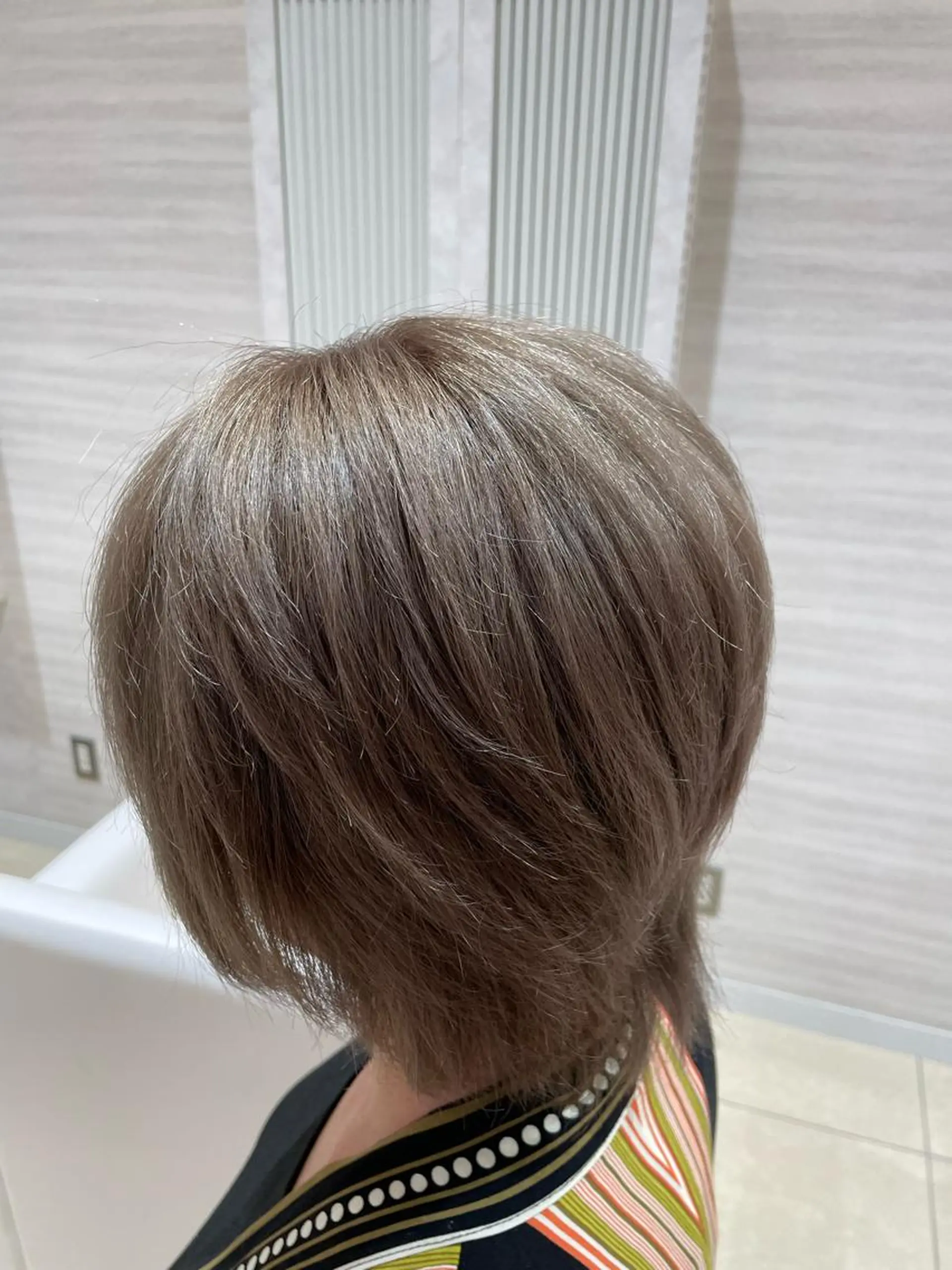 ショート カラー 脱白髪染め白髪ぼかし TERA(寺崎)のヘアスタイル