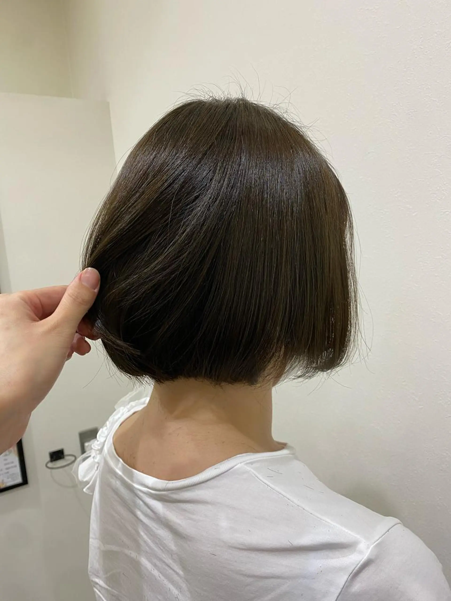 ミディアム カラー オリーブカラー Ashanti 磯崎のヘアスタイル