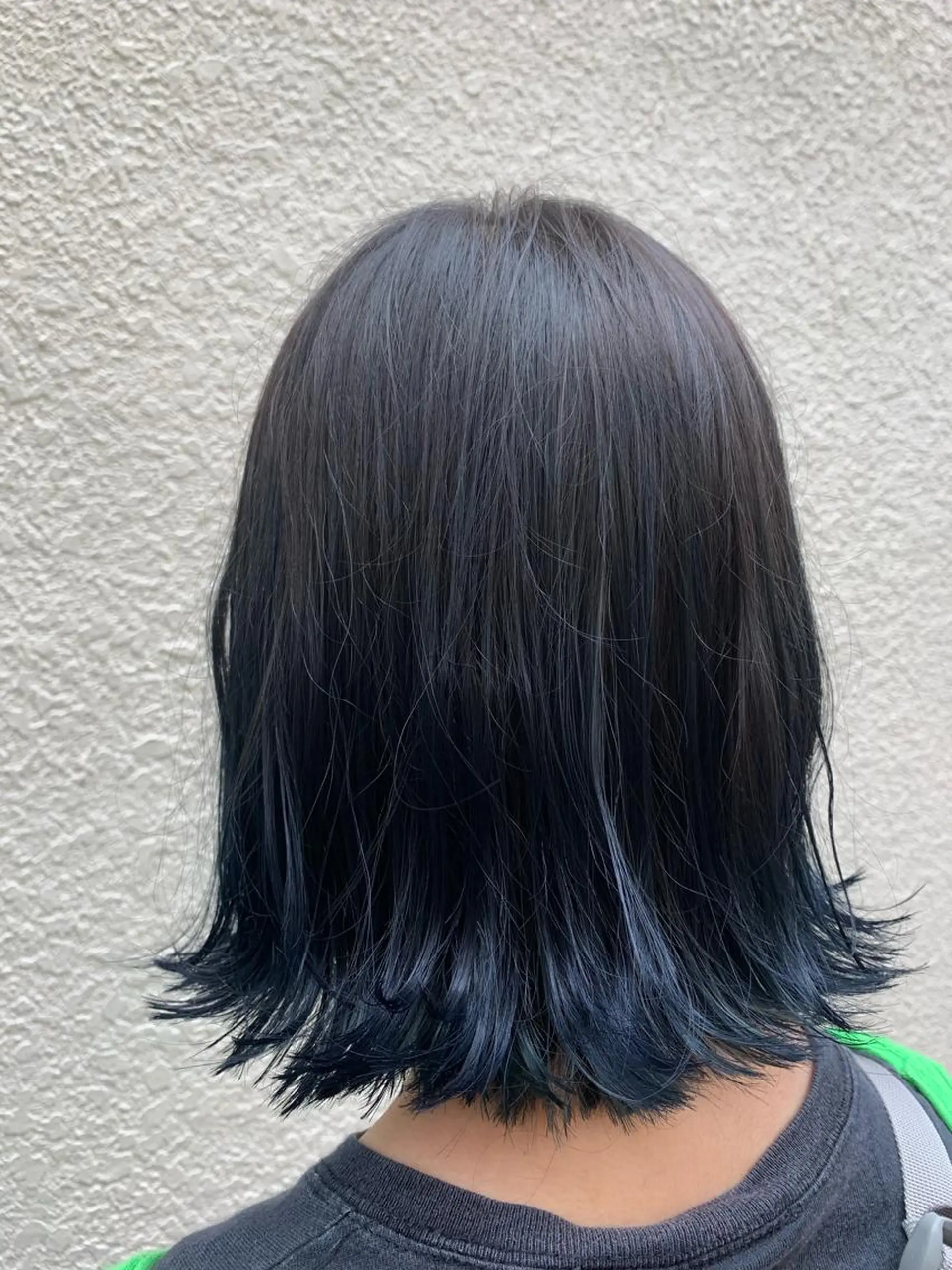 ミディアム カラー 黒髪 ブルーカラー ブルーブラック ヘアカラー Sachiko ❤︎‬Pressのヘアスタイル