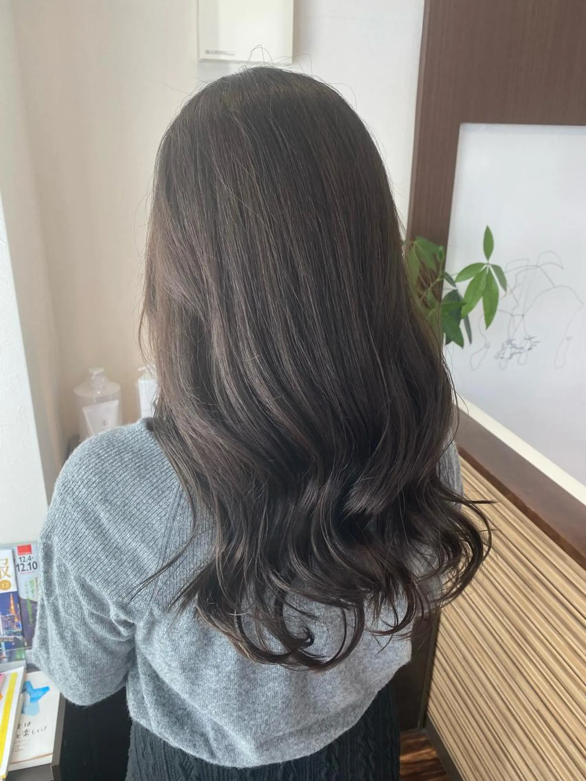 ロング カラー カット ヘアカラー トリートメント 堀内 七海のヘアスタイル